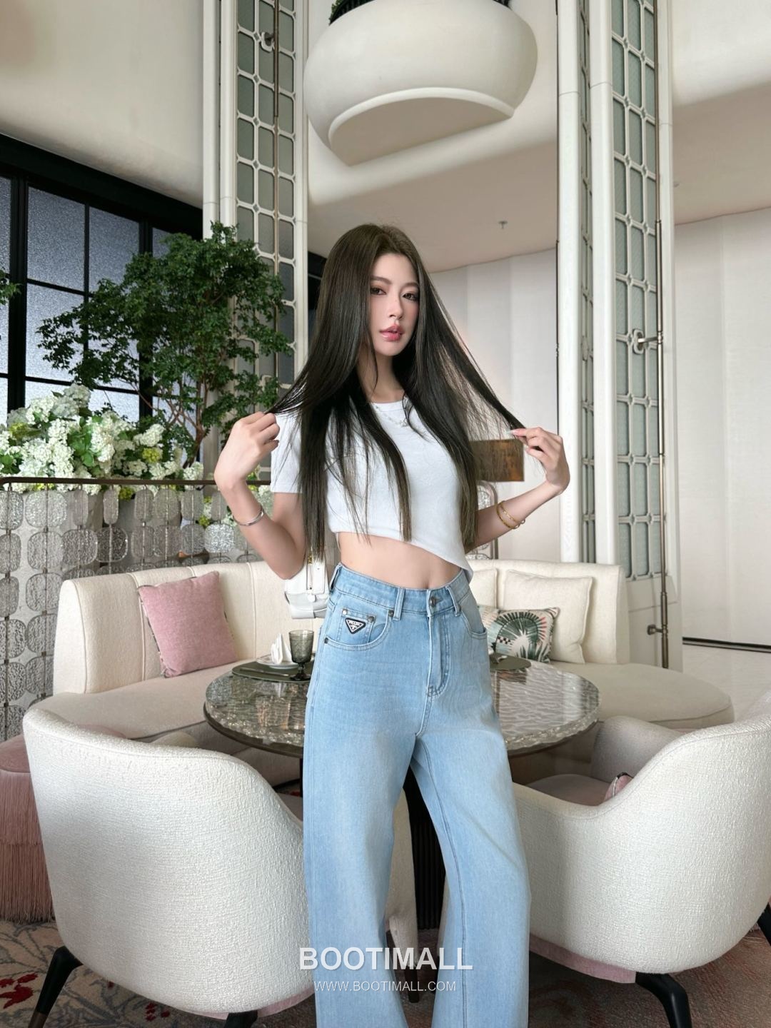 Prada SS26 Cotton Denim Tailored Straight Pants 프라다 SS26 코튼 데님 테일러드 스트레이트 블루 팬츠 1