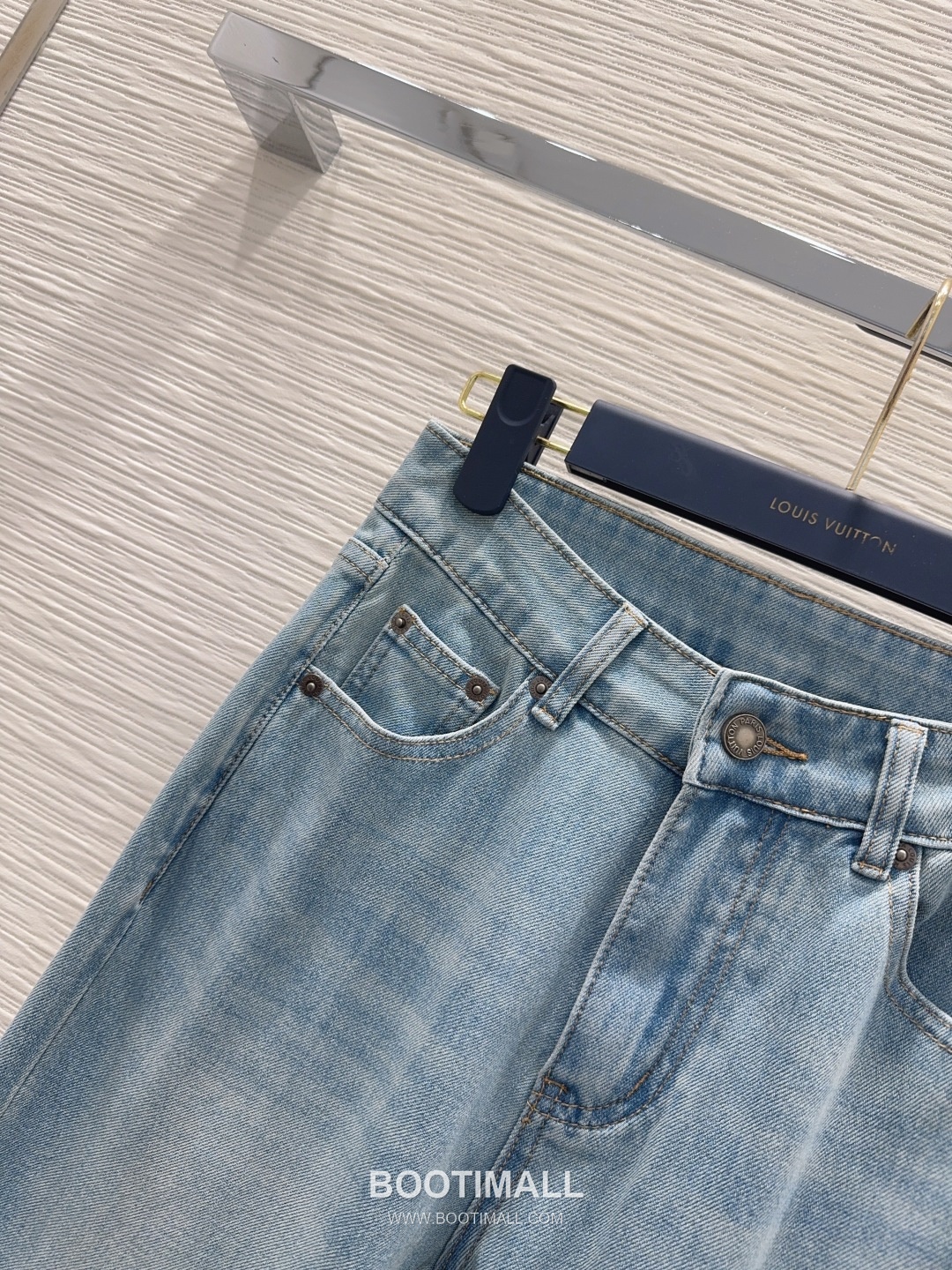 Louis Vuitton SS26 Cotton Denim Tailored Straight Pants 루이비통 SS26 코튼 데님 테일러드 스트레이트 블루 팬츠 12