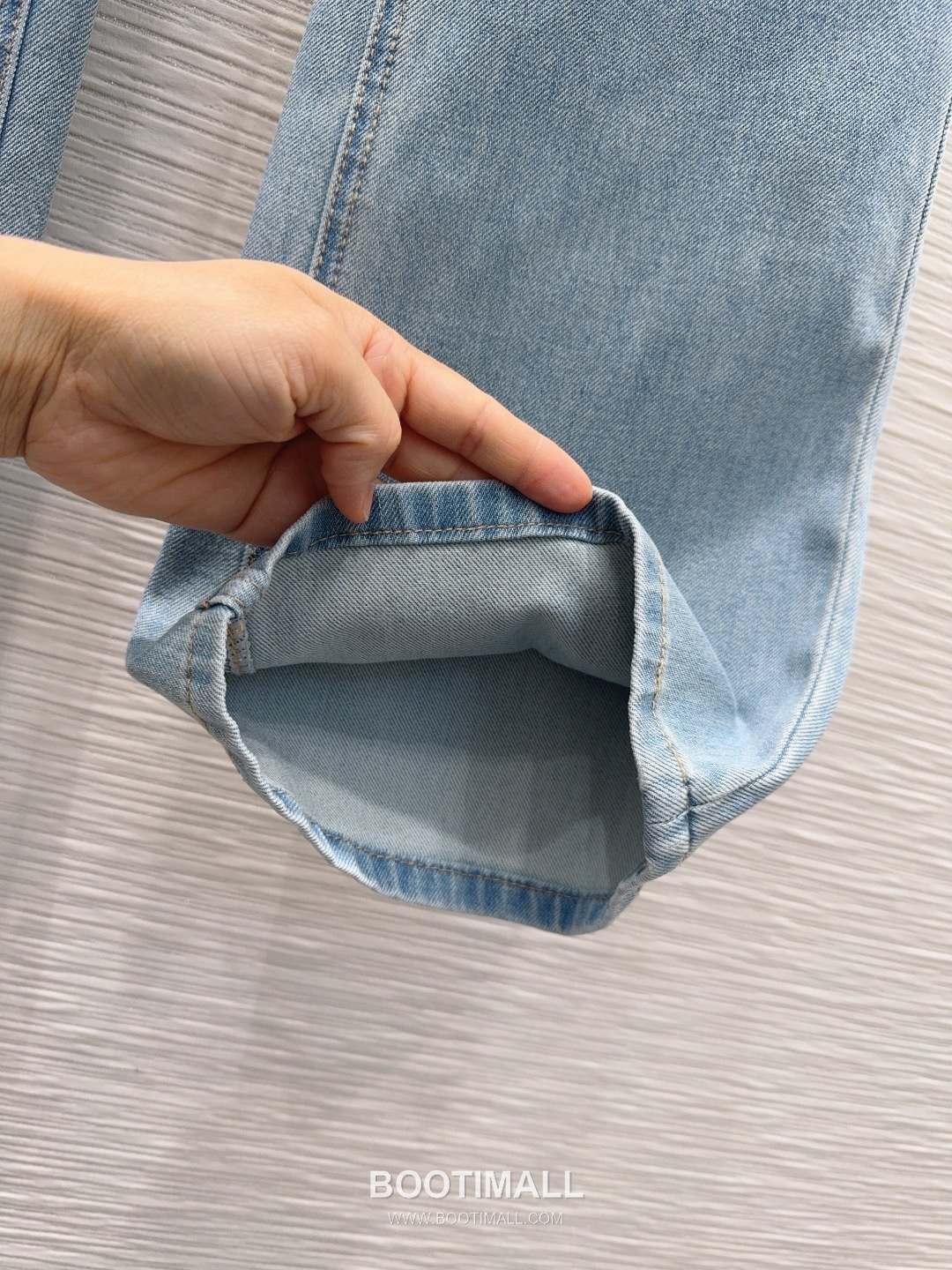 Louis Vuitton SS26 Cotton Denim Tailored Straight Pants 루이비통 SS26 코튼 데님 테일러드 스트레이트 블루 팬츠 14