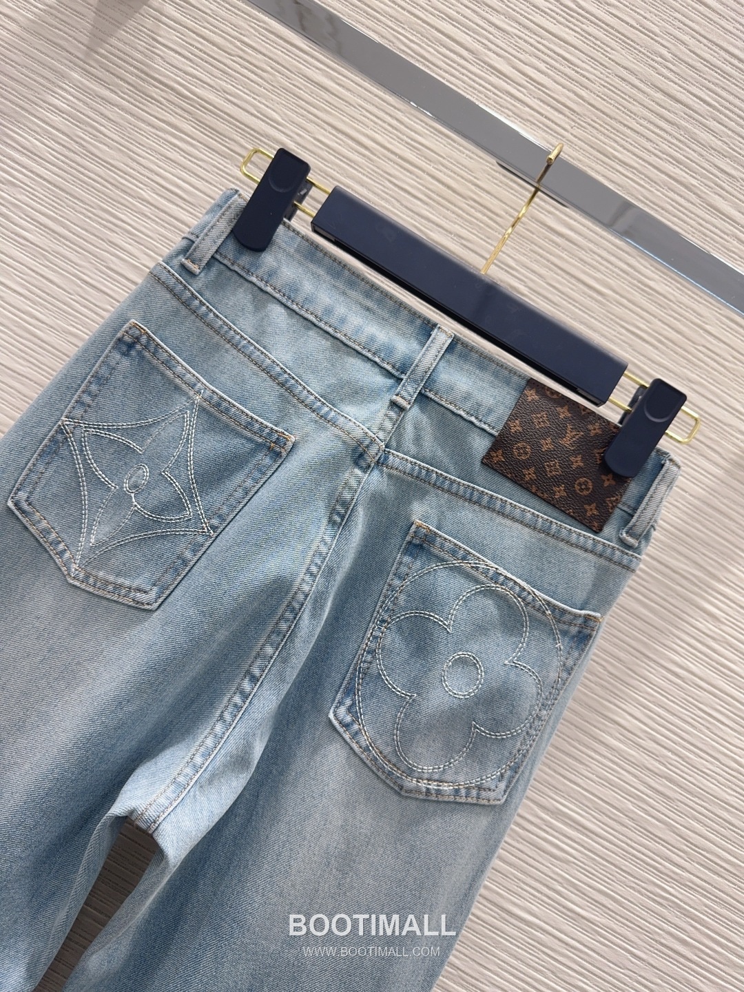 Louis Vuitton SS26 Cotton Denim Tailored Straight Pants 루이비통 SS26 코튼 데님 테일러드 스트레이트 블루 팬츠 17