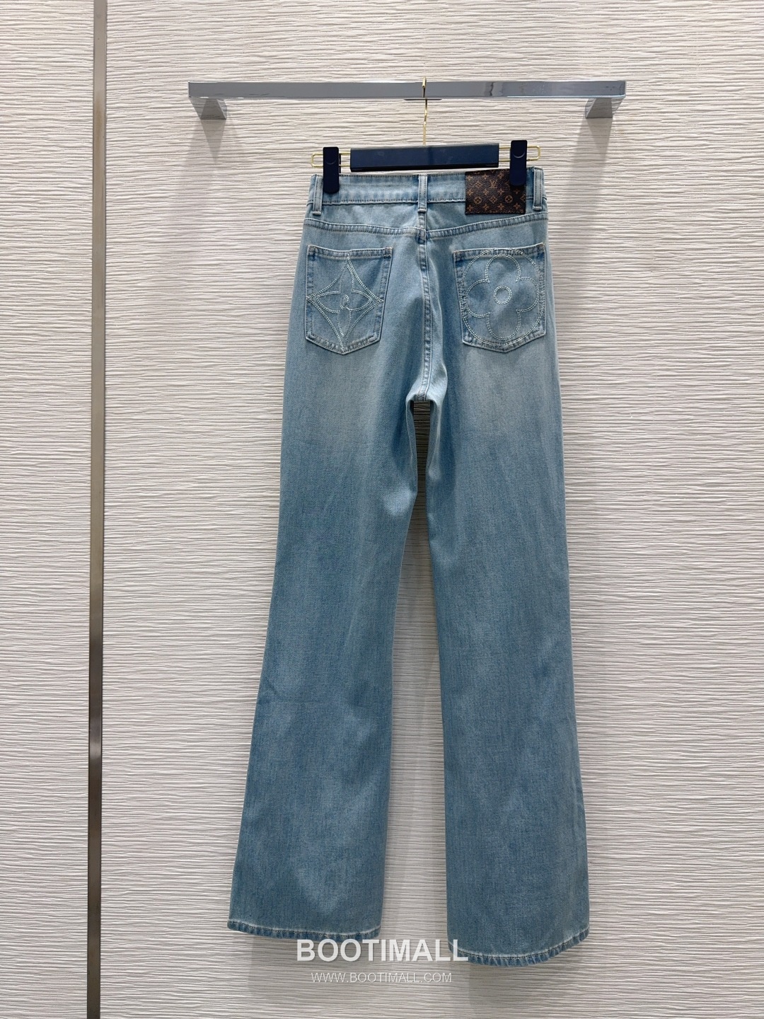 Louis Vuitton SS26 Cotton Denim Tailored Straight Pants 루이비통 SS26 코튼 데님 테일러드 스트레이트 블루 팬츠 18