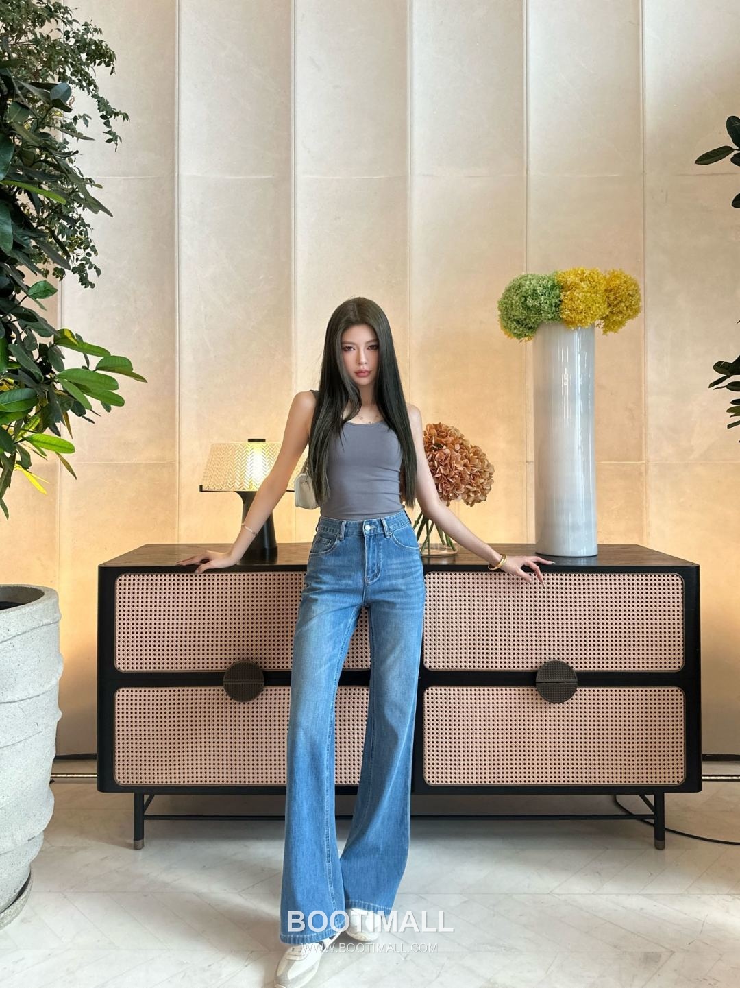 Louis Vuitton SS26 Cotton Denim Tailored Straight Pants 루이비통 SS26 코튼 데님 테일러드 스트레이트 블루 팬츠 3