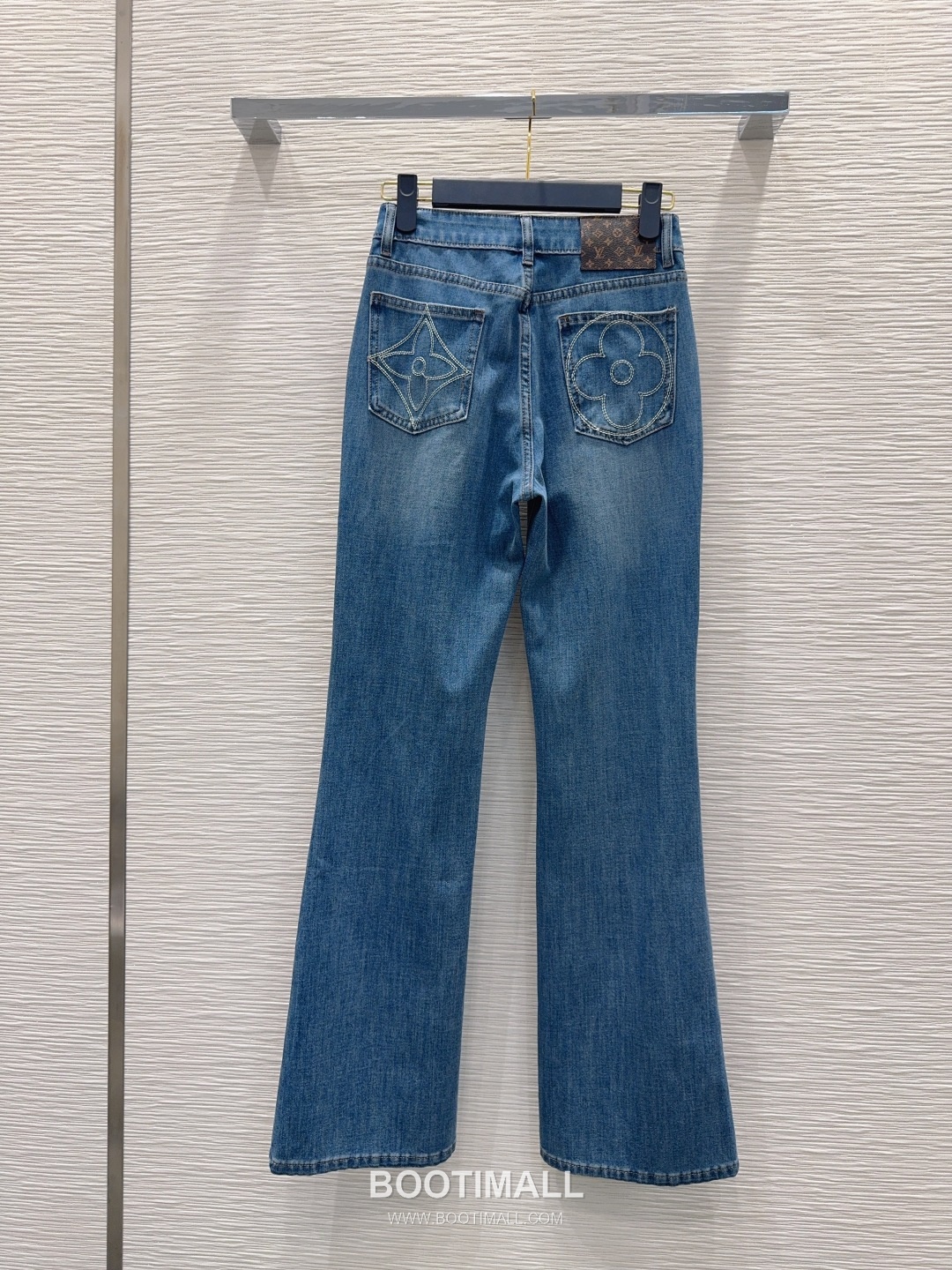 Louis Vuitton SS26 Cotton Denim Tailored Straight Pants 루이비통 SS26 코튼 데님 테일러드 스트레이트 블루 팬츠 18