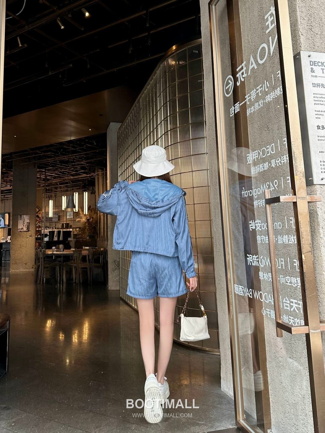 Dior SS26 Cotton Blend Cropped Jacket Shorts Set 디올 SS26 코튼혼방 크롭 재킷 쇼츠 화이트 셋업 8