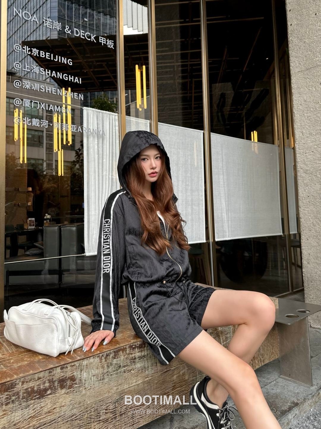 Dior SS26 Cotton Blend Cropped Jacket Shorts Set 디올 SS26 코튼혼방 크롭 재킷 쇼츠 화이트 셋업 2