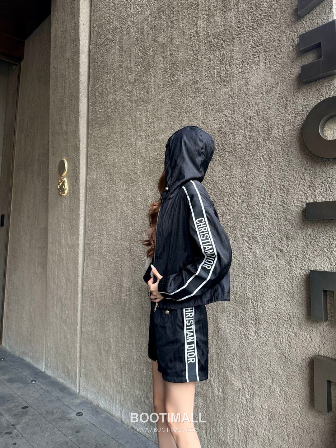 Dior SS26 Cotton Blend Cropped Jacket Shorts Set 디올 SS26 코튼혼방 크롭 재킷 쇼츠 화이트 셋업 7