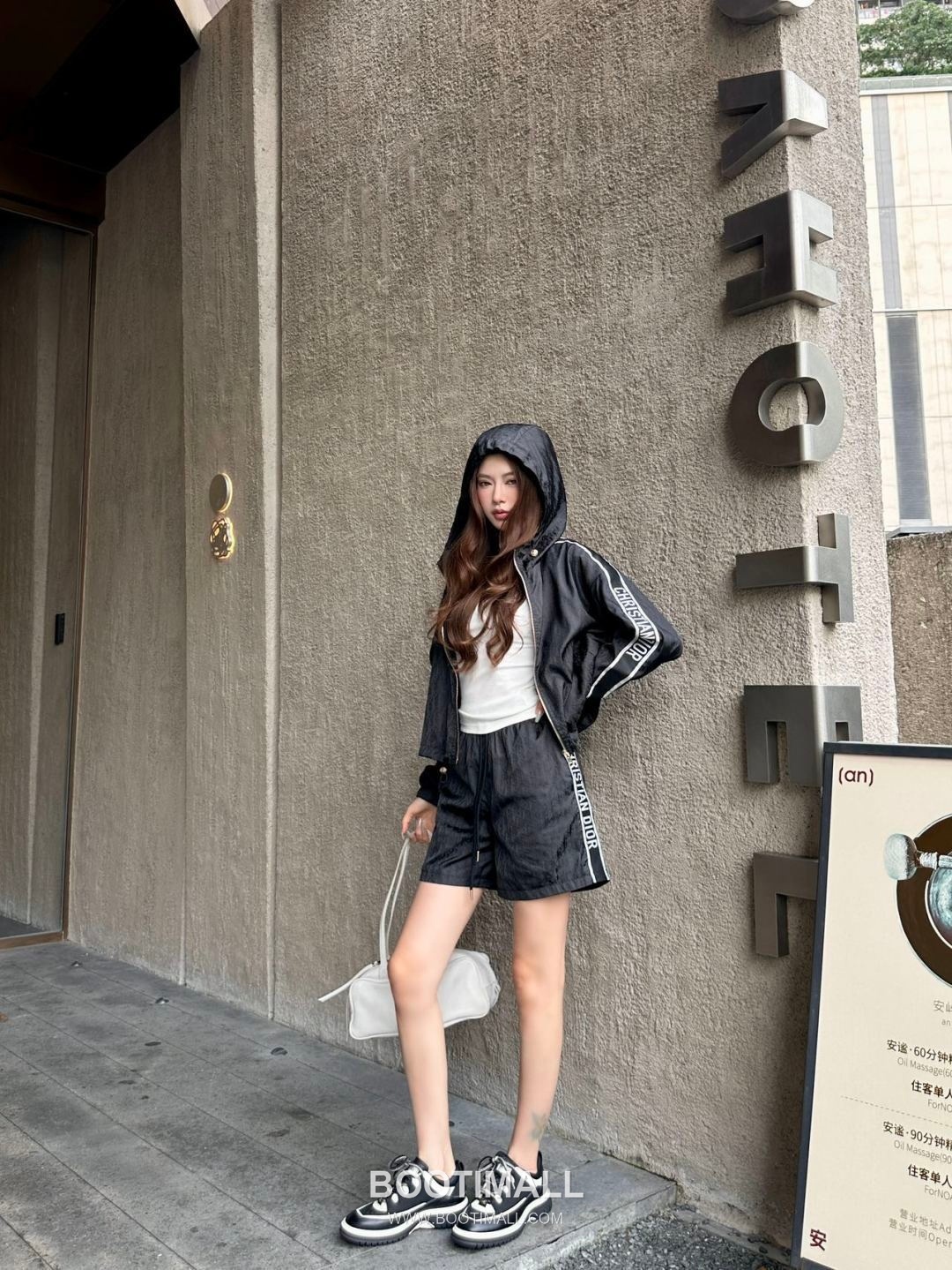 Dior SS26 Cotton Blend Cropped Jacket Shorts Set 디올 SS26 코튼혼방 크롭 재킷 쇼츠 화이트 셋업 8