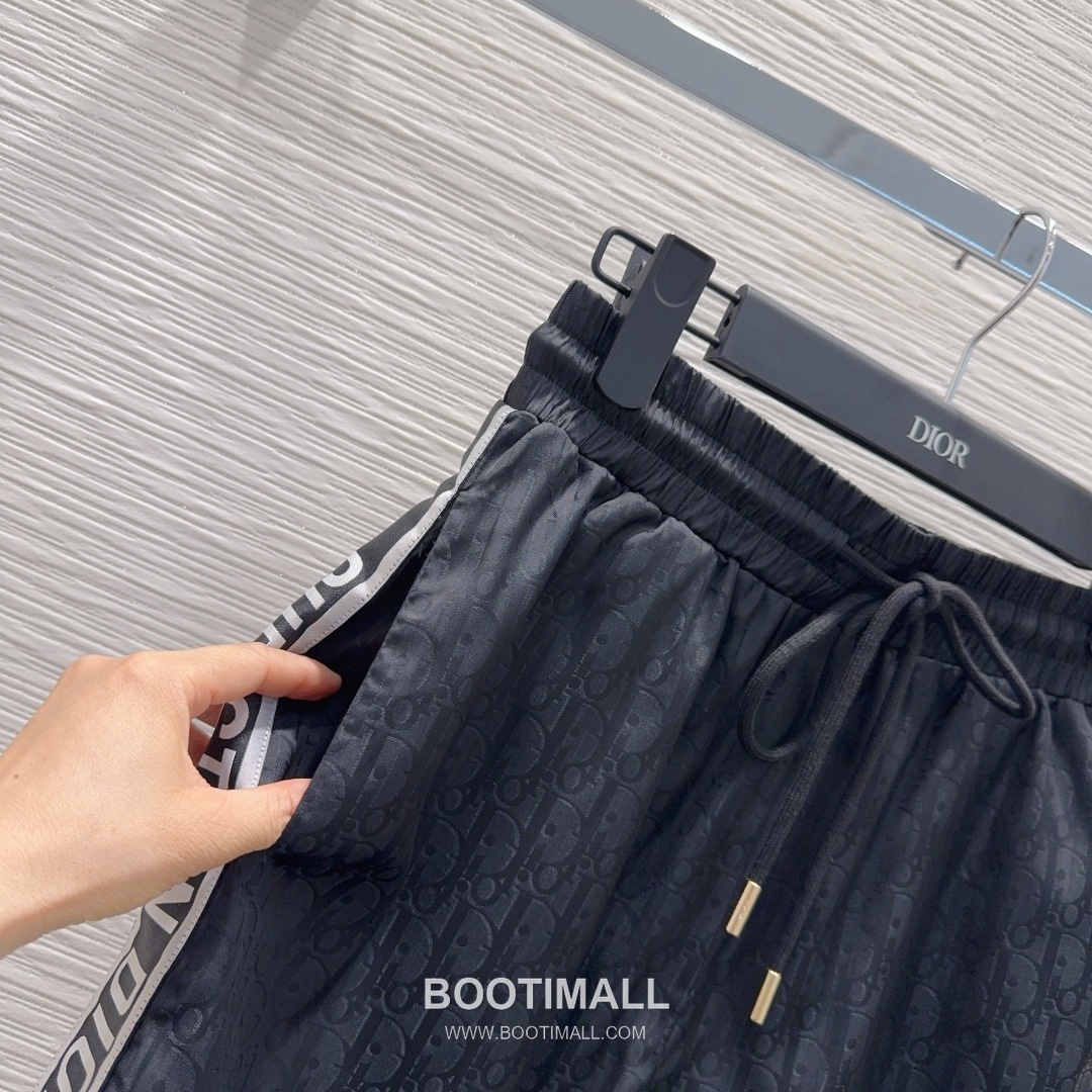 Dior SS26 Cotton Blend Cropped Jacket Shorts Set 디올 SS26 코튼혼방 크롭 재킷 쇼츠 화이트 셋업 17