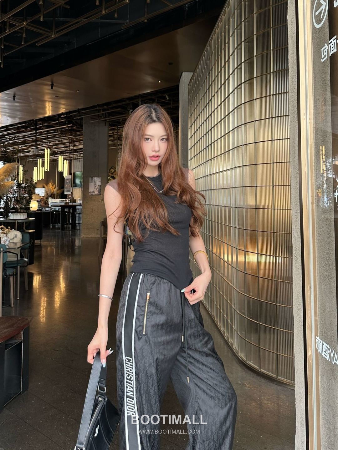 Dior SS26 Cotton Textured Straight Pants 디올 SS26 코튼 텍스처 스트레이트 블랙 팬츠 2