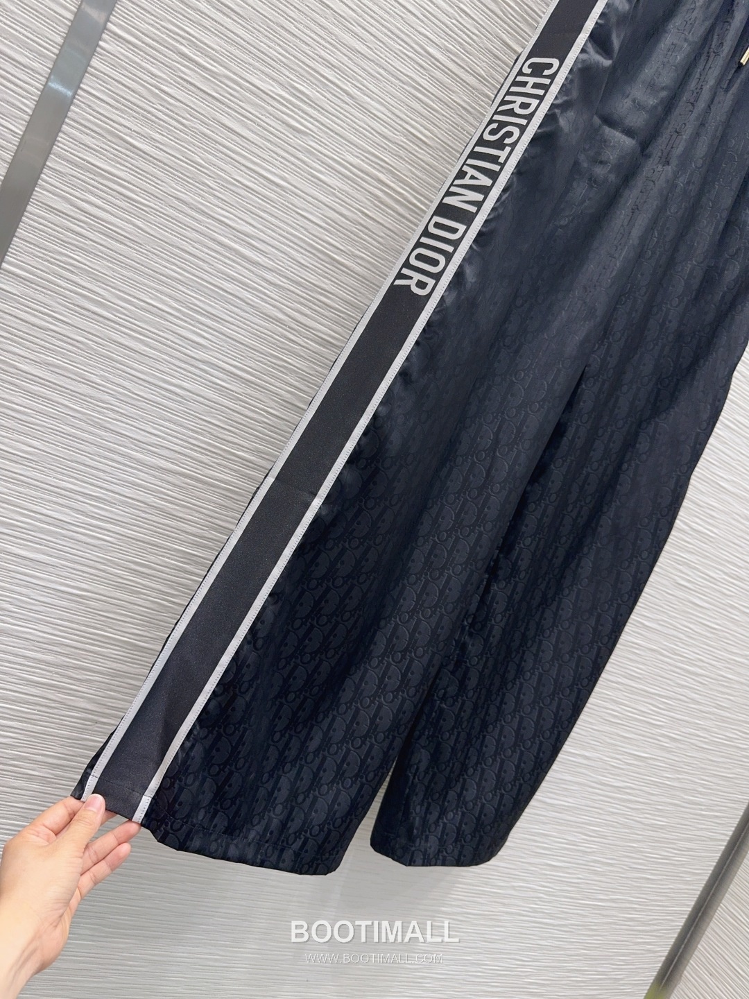 Dior SS26 Cotton Textured Straight Pants 디올 SS26 코튼 텍스처 스트레이트 블랙 팬츠 15