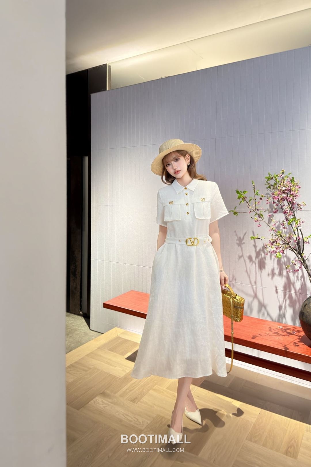 Valentino SS26 Linen Short Sleeve One Piece 발렌티노 SS26 린넨 반팔 베이지 원피스 1