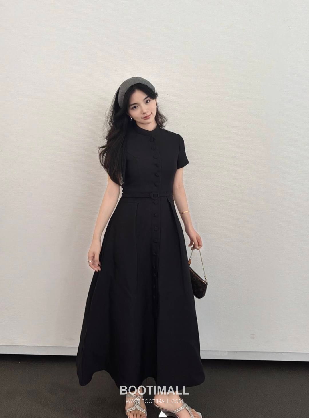 Dior SS26 Polyester Sleeveless Long One Piece 디올 SS26 폴리에스터 슬리브리스 블랙 원피스 2