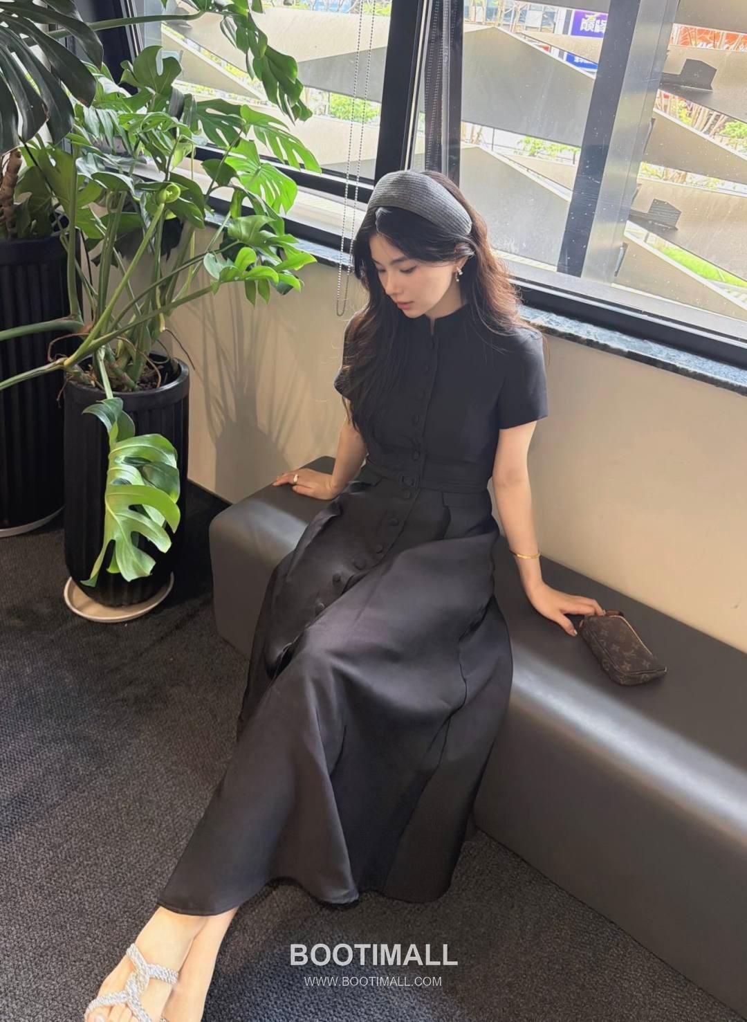 Dior SS26 Polyester Sleeveless Long One Piece 디올 SS26 폴리에스터 슬리브리스 블랙 원피스 5