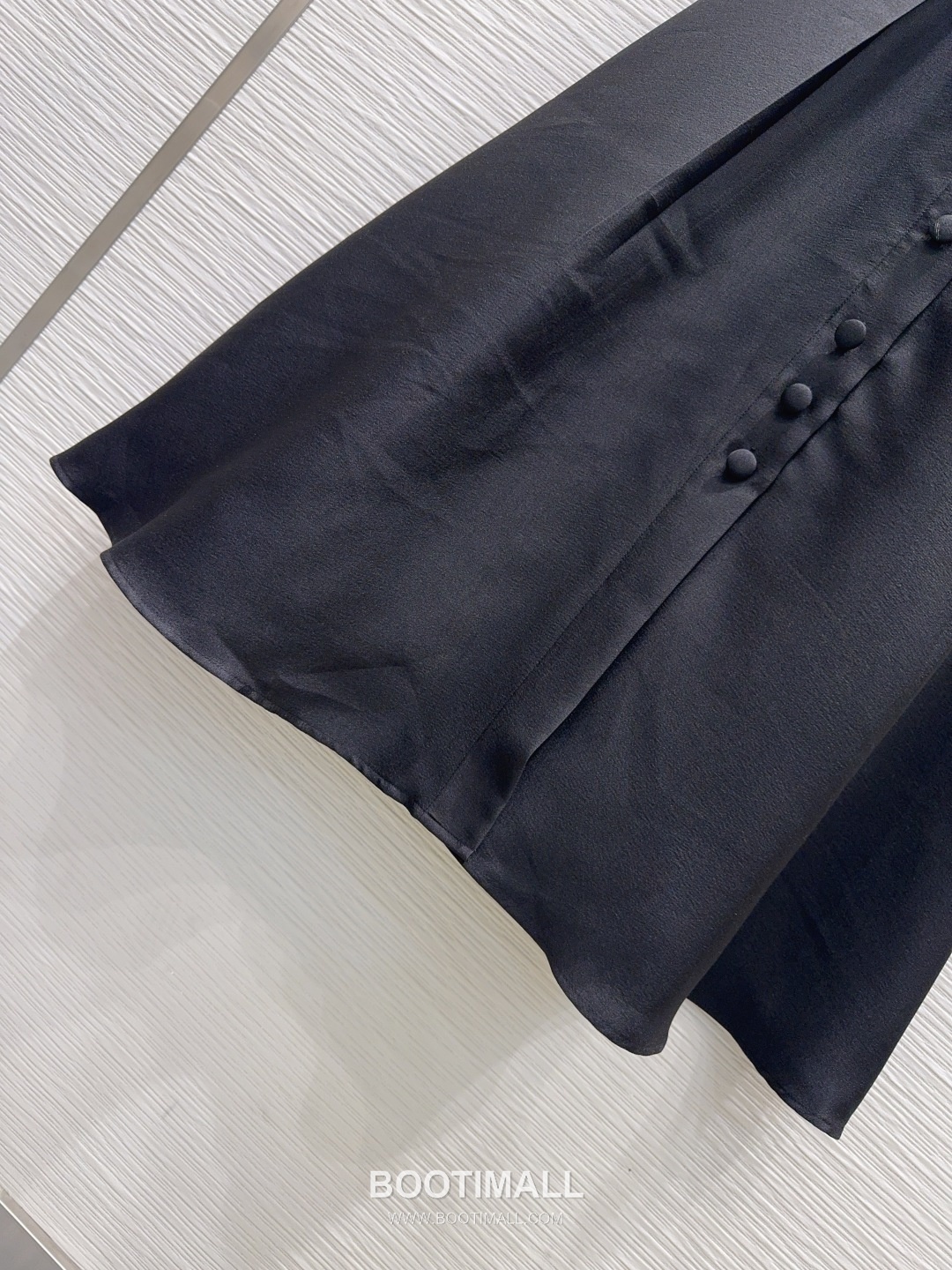 Dior SS26 Polyester Sleeveless Long One Piece 디올 SS26 폴리에스터 슬리브리스 블랙 원피스 13