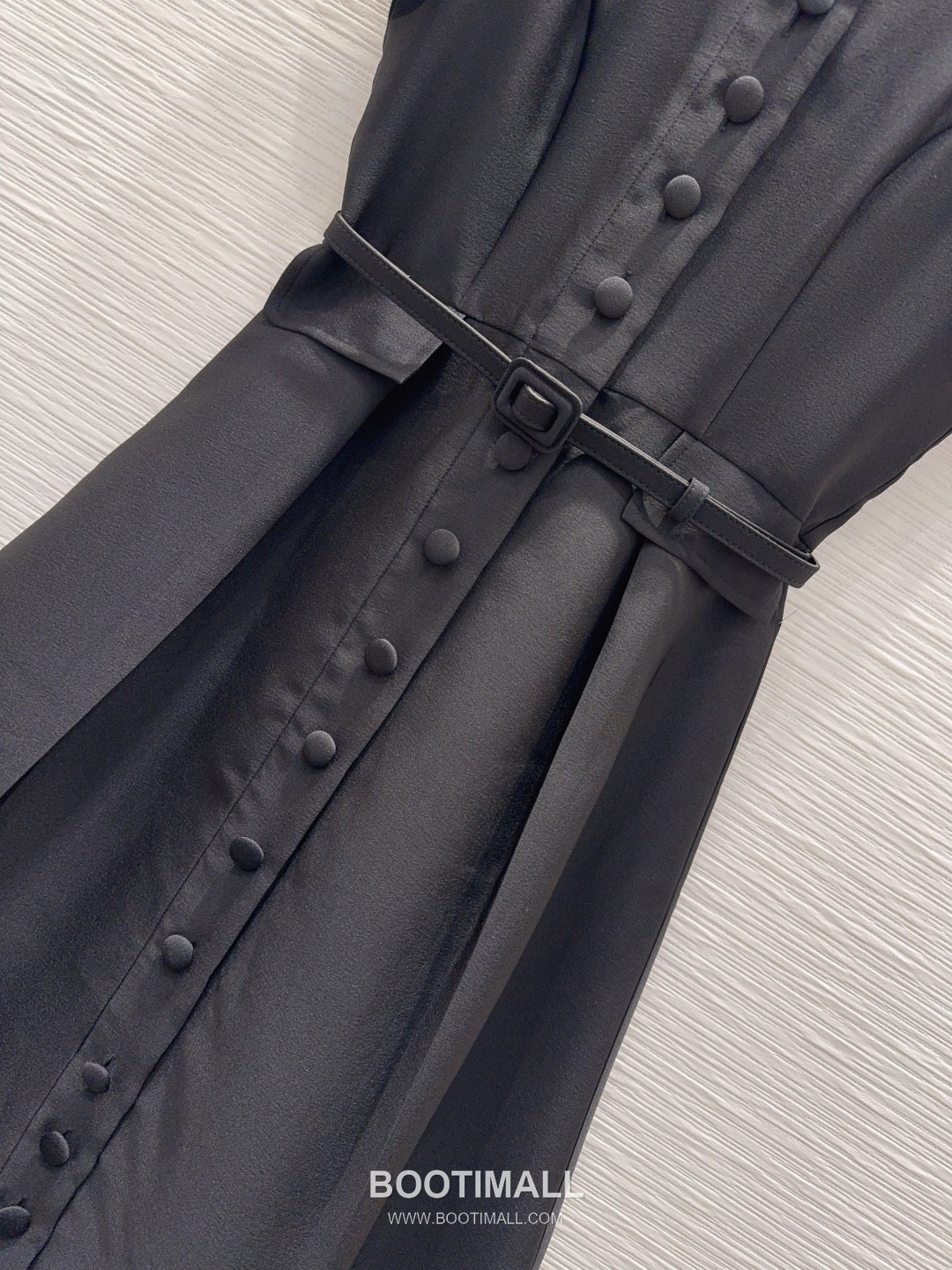 Dior SS26 Polyester Sleeveless Long One Piece 디올 SS26 폴리에스터 슬리브리스 블랙 원피스 14