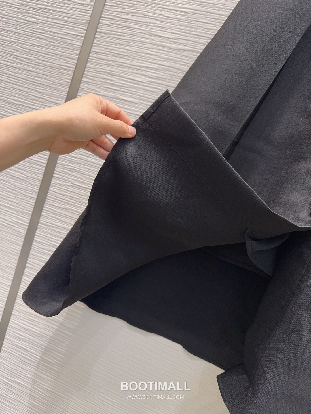 Dior SS26 Polyester Sleeveless Long One Piece 디올 SS26 폴리에스터 슬리브리스 블랙 원피스 15