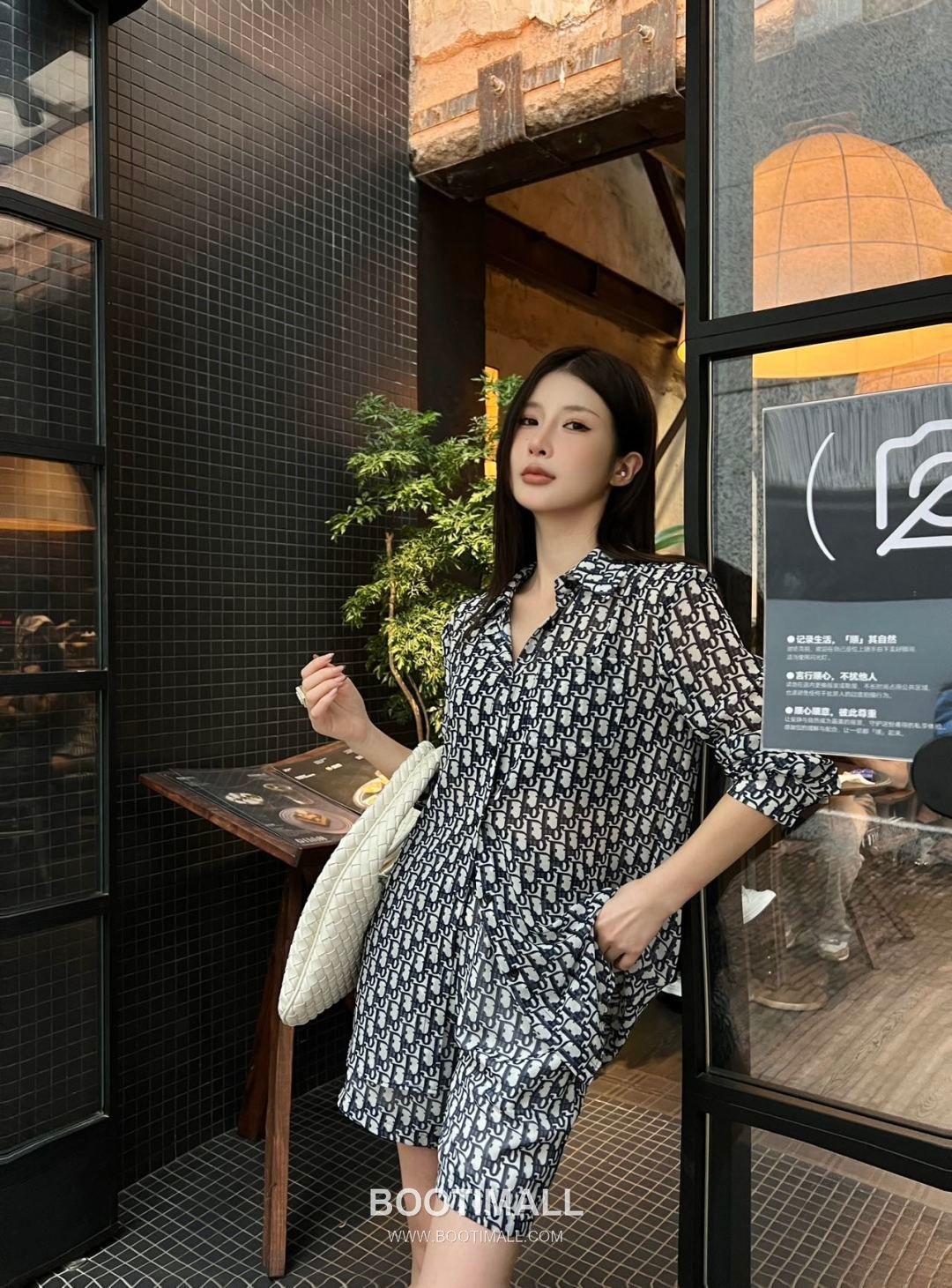 Dior SS26 Cotton Logo Print Long Sleeve Shirt Shorts Set 디올 SS26 코튼 로고 프린트 롱슬리브 셔츠 블랙 쇼츠 셋업 2