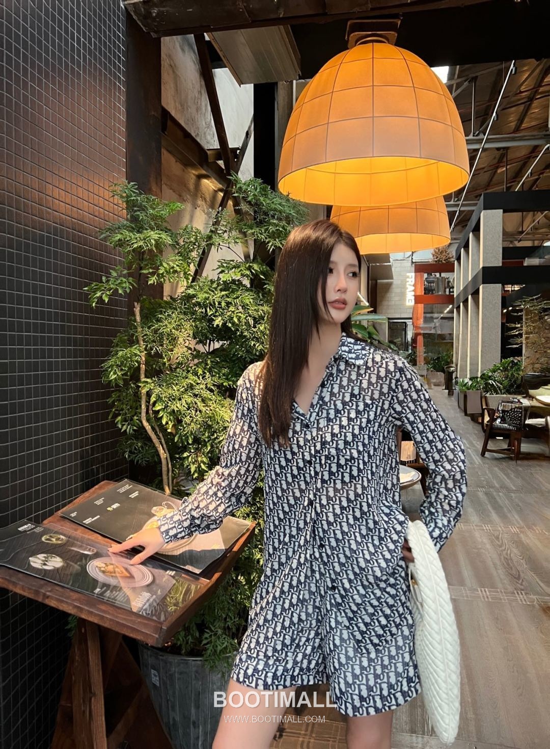 Dior SS26 Cotton Logo Print Long Sleeve Shirt Shorts Set 디올 SS26 코튼 로고 프린트 롱슬리브 셔츠 블랙 쇼츠 셋업 5