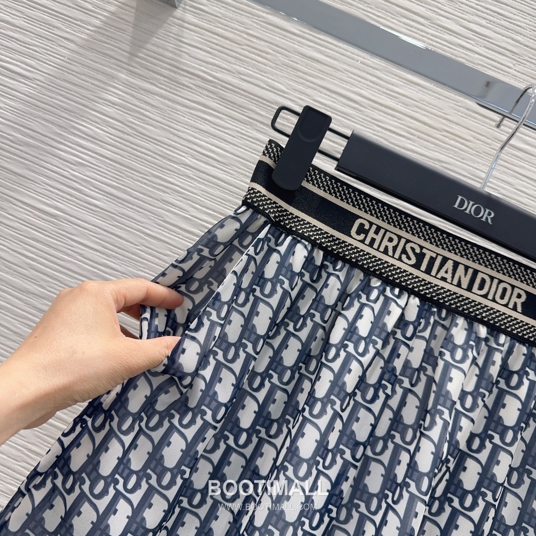 Dior SS26 Cotton Logo Print Long Sleeve Shirt Shorts Set 디올 SS26 코튼 로고 프린트 롱슬리브 셔츠 블랙 쇼츠 셋업 17