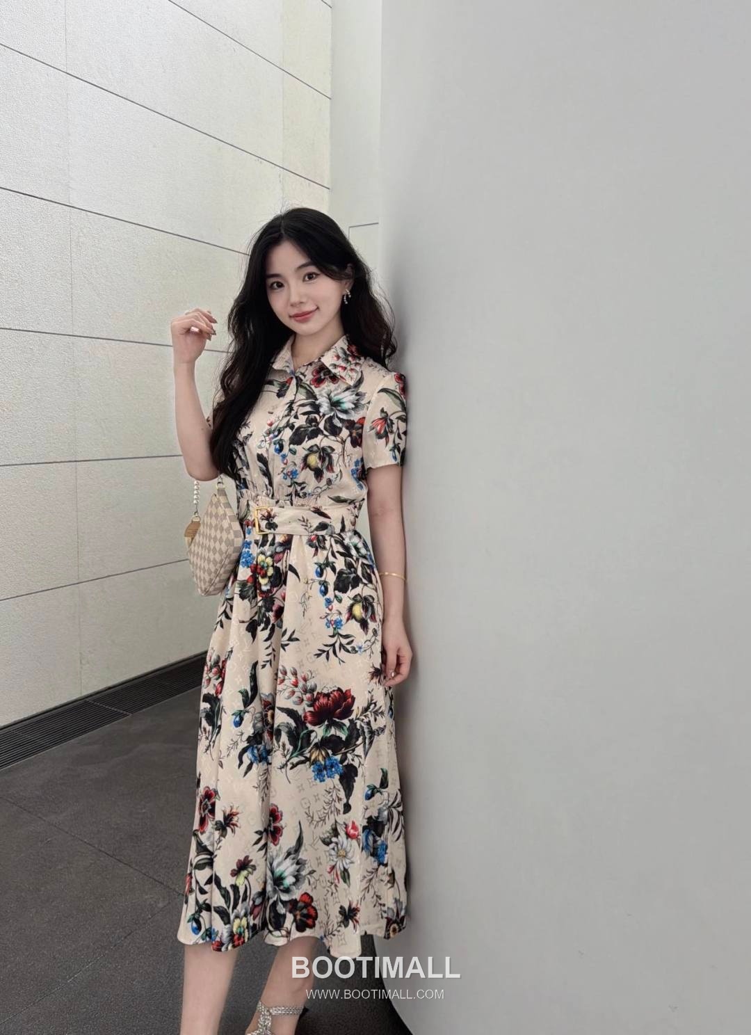 Louis Vuitton SS26 Polyester Print Sleeveless One Piece 루이비통 SS26 폴리에스터 프린트 슬리브리스 블랙 원피스 4