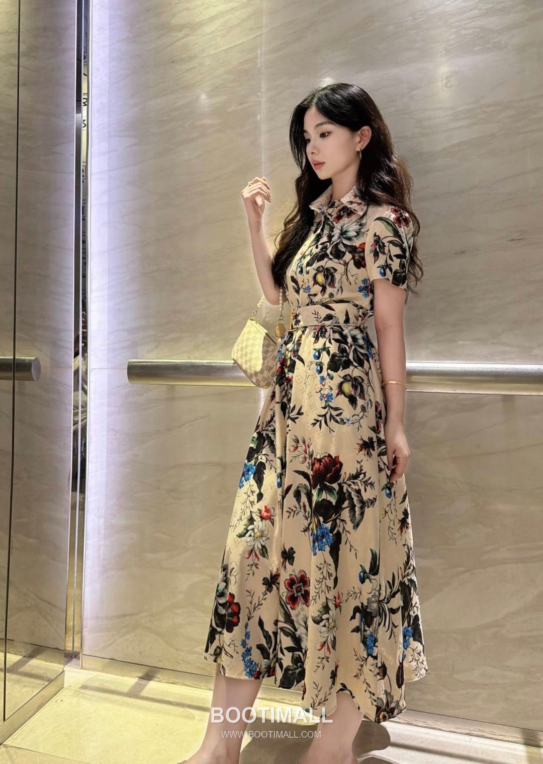 Louis Vuitton SS26 Polyester Print Sleeveless One Piece 루이비통 SS26 폴리에스터 프린트 슬리브리스 블랙 원피스 7