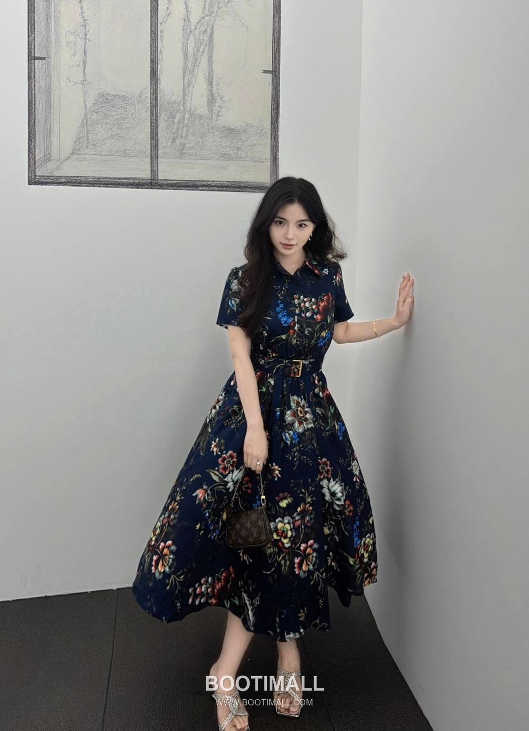 Louis Vuitton SS26 Polyester Print Sleeveless One Piece 루이비통 SS26 폴리에스터 프린트 슬리브리스 블랙 원피스 2