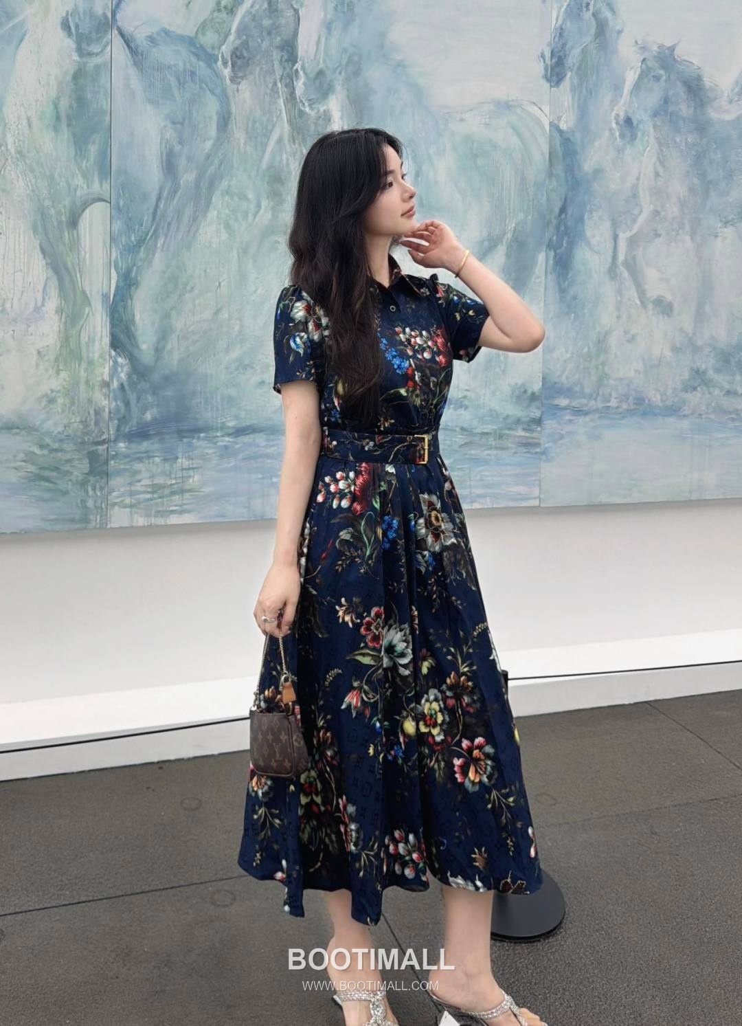 Louis Vuitton SS26 Polyester Print Sleeveless One Piece 루이비통 SS26 폴리에스터 프린트 슬리브리스 블랙 원피스 3