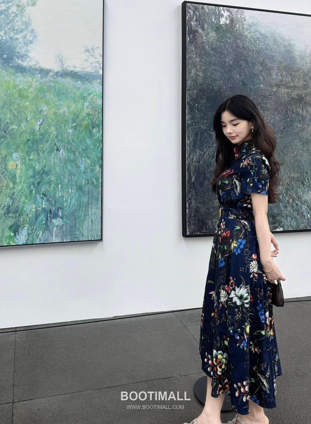 Louis Vuitton SS26 Polyester Print Sleeveless One Piece 루이비통 SS26 폴리에스터 프린트 슬리브리스 블랙 원피스 7