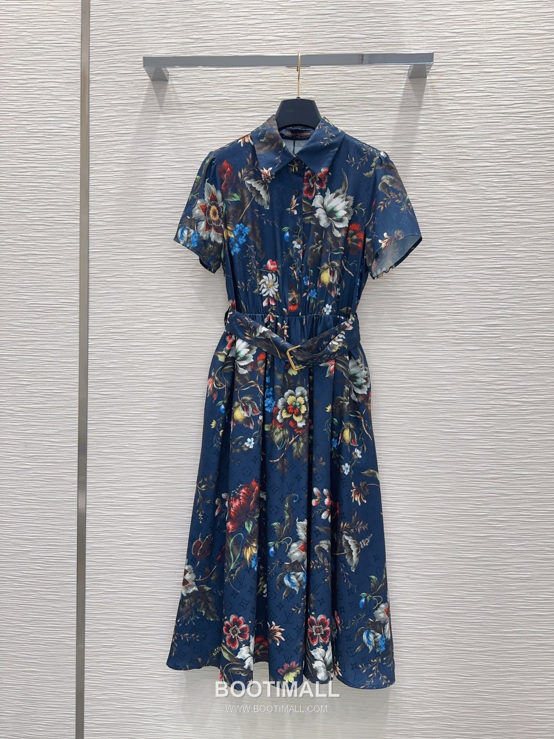 Louis Vuitton SS26 Polyester Print Sleeveless One Piece 루이비통 SS26 폴리에스터 프린트 슬리브리스 블랙 원피스 10