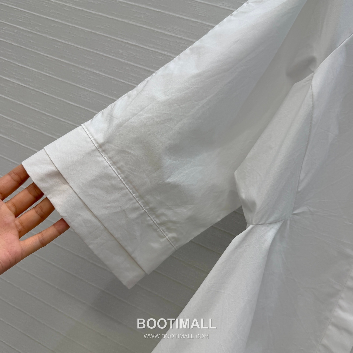 Alaia SS26 Cotton Asymmetric Waist Fit Short Sleeve One Piece 알라이아 SS26 코튼 비대칭 허리핏 반팔 블랙 원피스 11