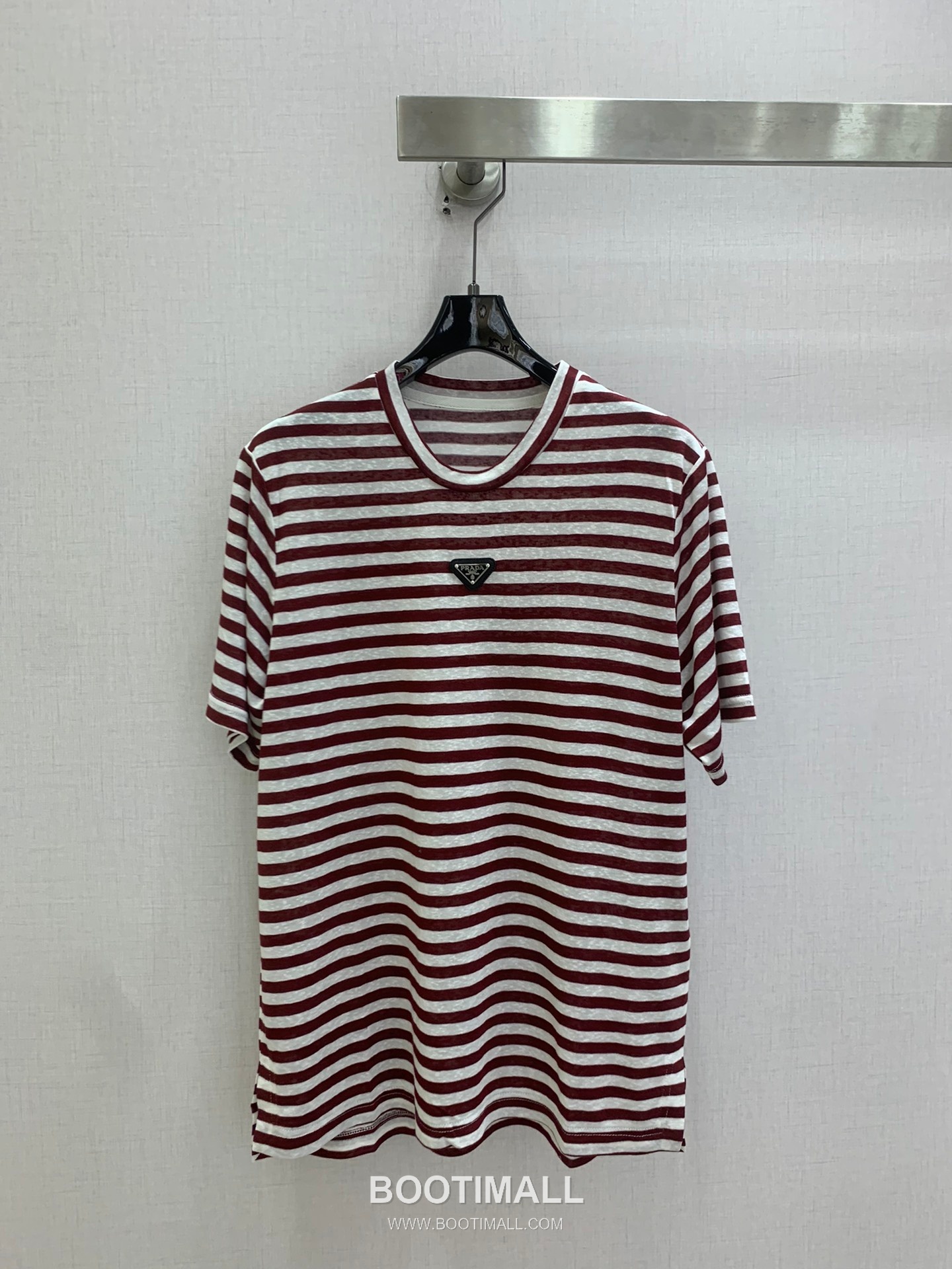 Prada SS26 Tencel Striped Triangle Logo T-Shirt 프라다 SS26 텐셀 스트라이프 삼각 로고 블루 티셔츠 10
