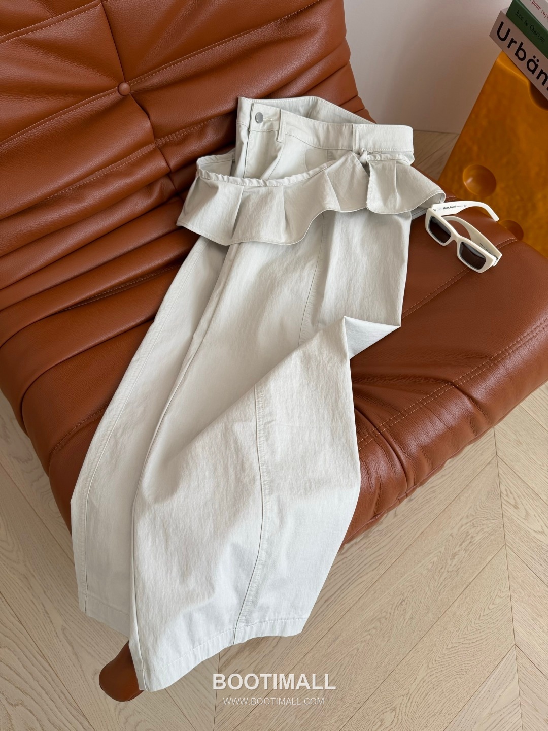 Thom Browne SS26 Cotton Ruffle Detachable Wide Pants 톰브라운 SS26 코튼 프릴 탈부착 와이드 블랙 팬츠 15