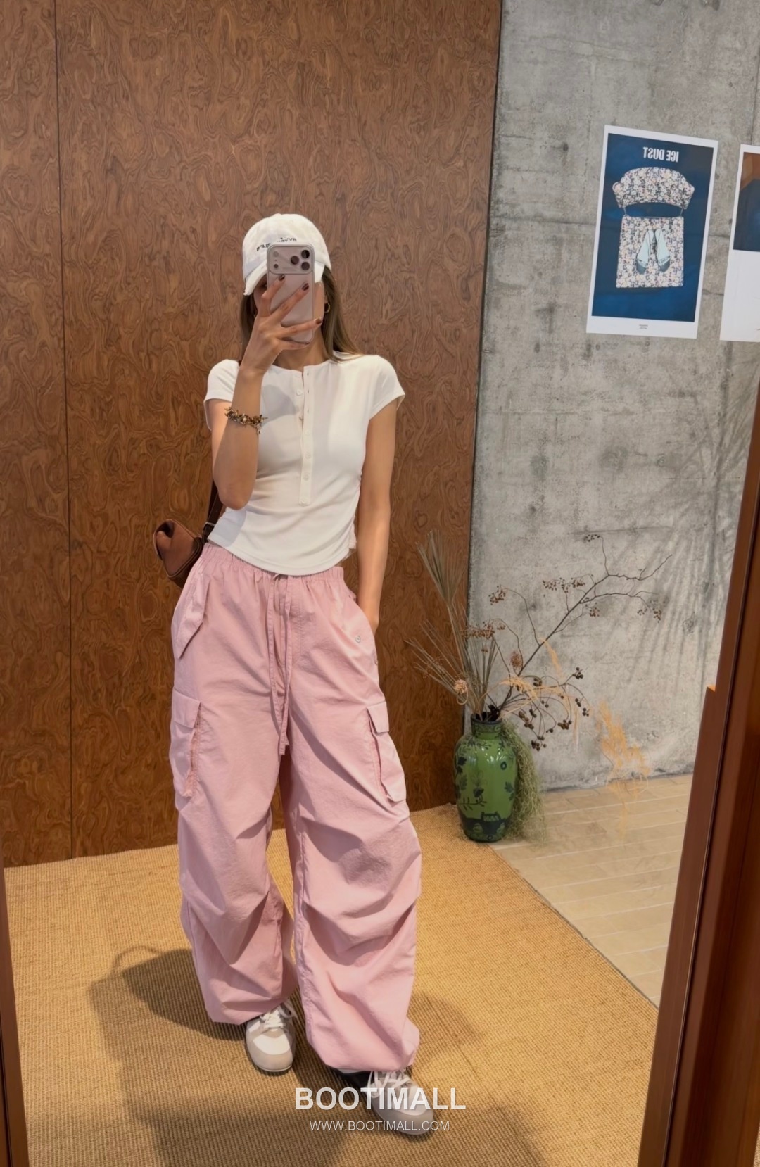 Thom Browne SS26 Cotton Ruffle Detachable Wide Pants 톰브라운 SS26 코튼 프릴 탈부착 와이드 블랙 팬츠 1