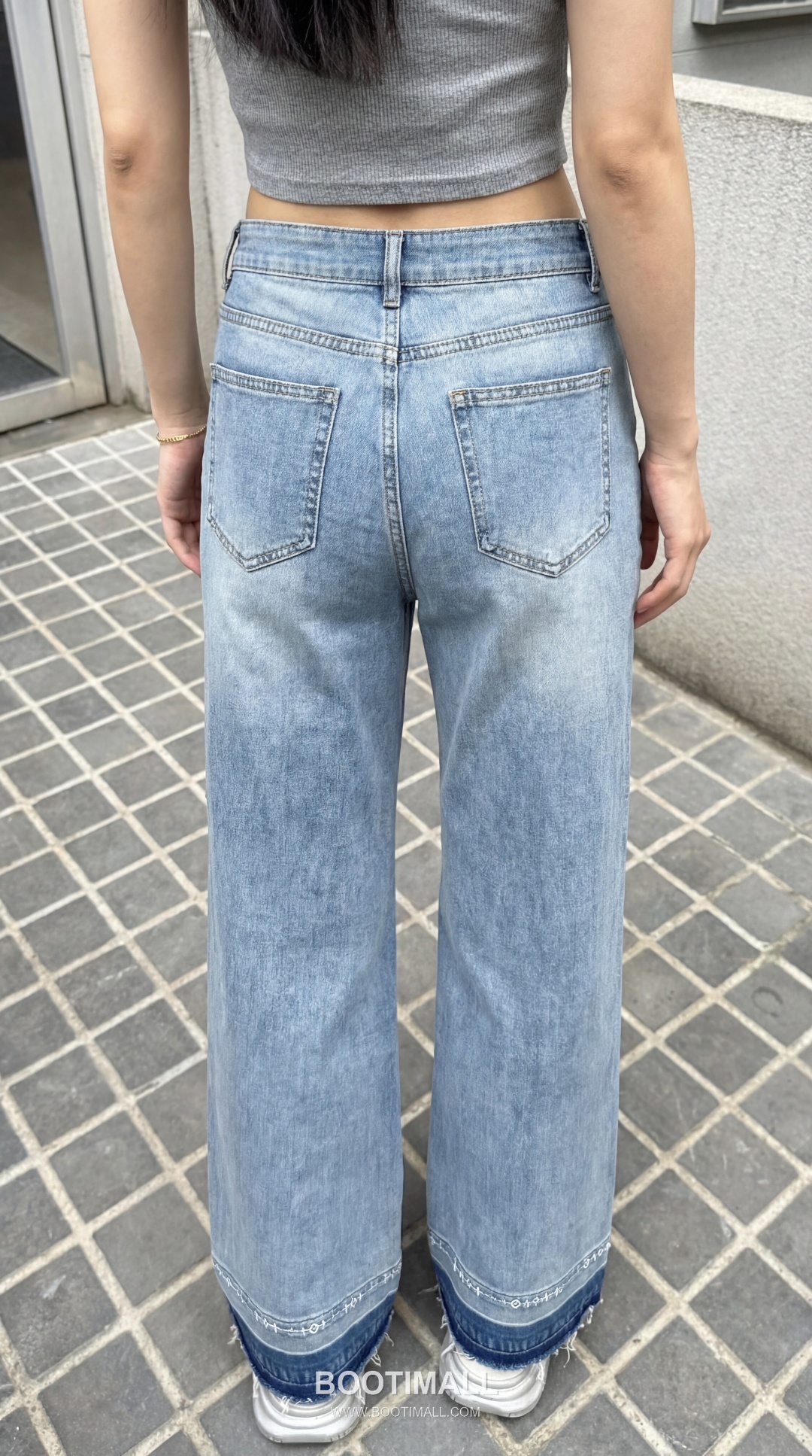 Louis Vuitton SS26 Cotton Monogram Beaded Washed Denim Pants 루이비통 SS26 코튼 모노그램 비즈 워시드 블루 팬츠 7