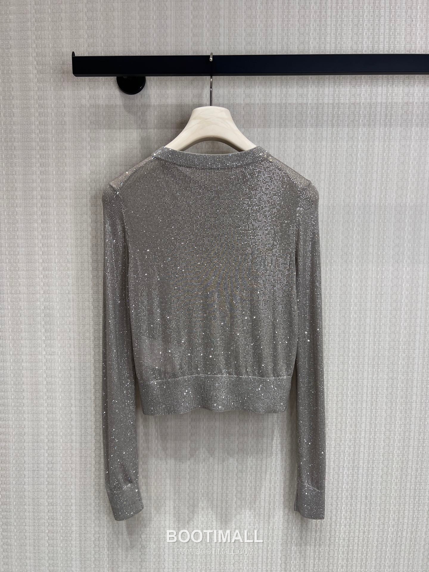 Alexander Wang SS26 Knit Rhinestone Embellished Cardigan 알렉산더왕 SS26 니트 라인스톤 장식 그레이 가디건 2