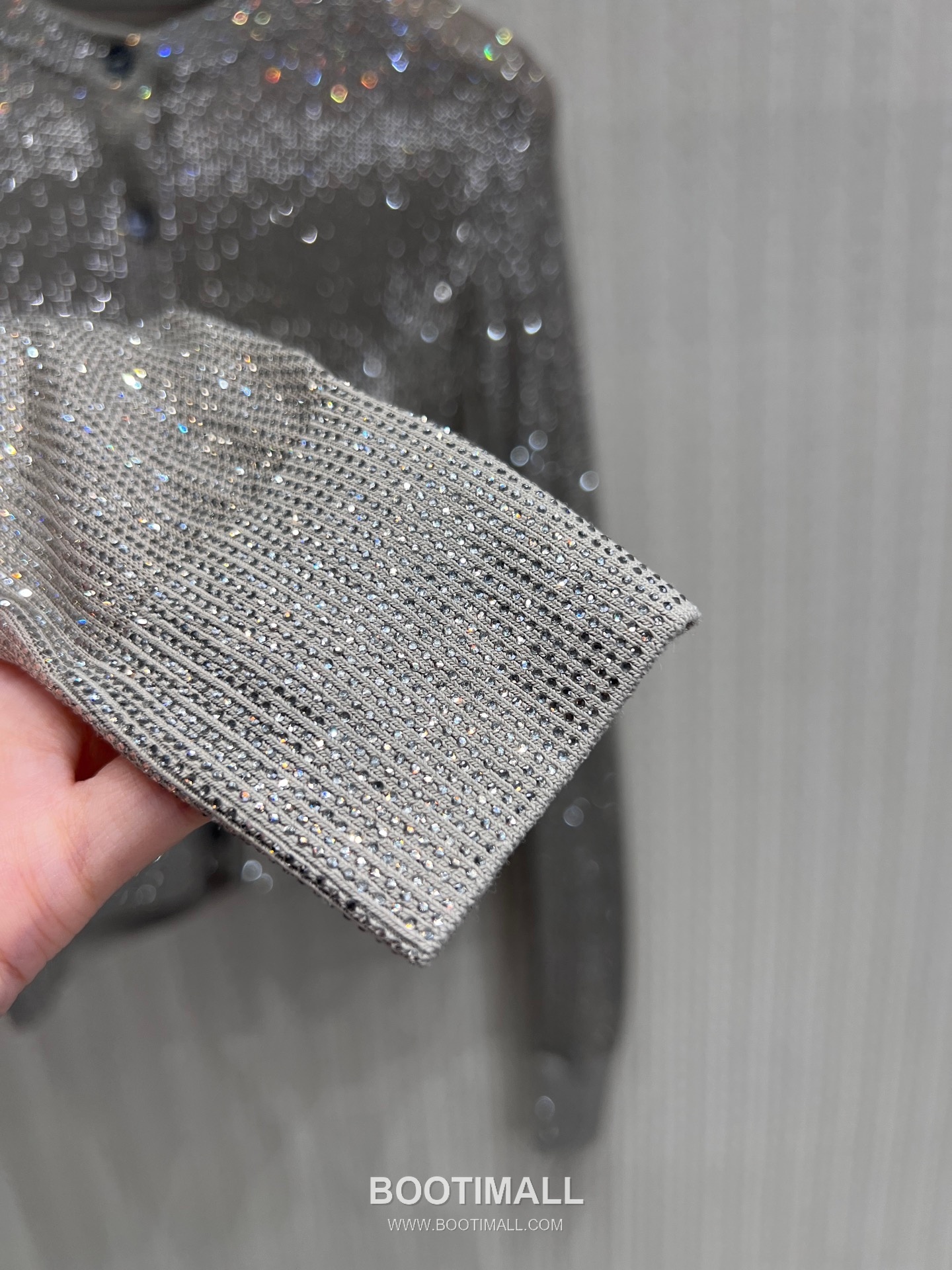 Alexander Wang SS26 Knit Rhinestone Embellished Cardigan 알렉산더왕 SS26 니트 라인스톤 장식 그레이 가디건 8