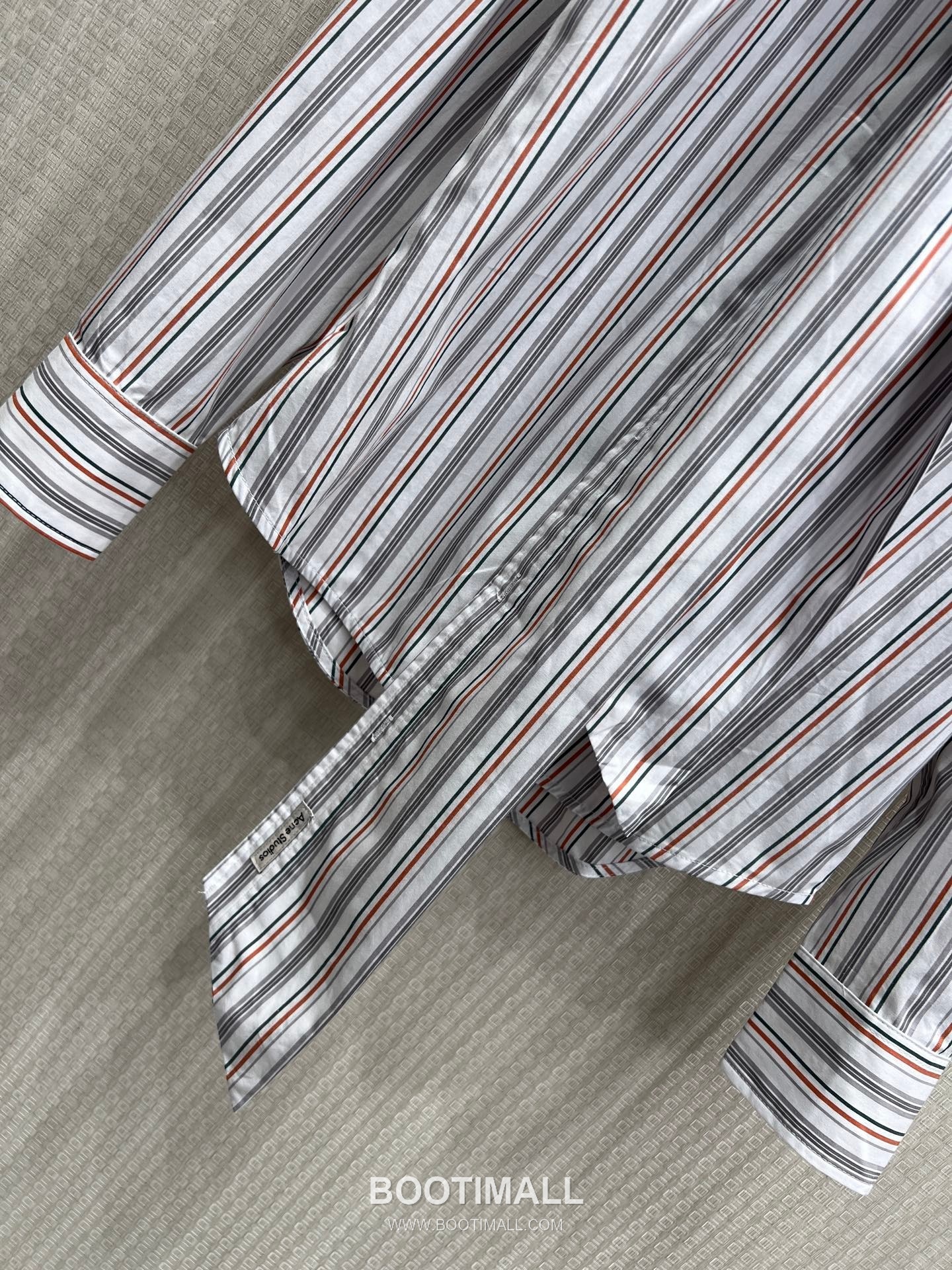 Acne Studios SS26 Cotton Striped Ribbon Tie Shirt 아크네스튜디오 SS26 코튼 스트라이프 리본 타이 화이트 셔츠 13