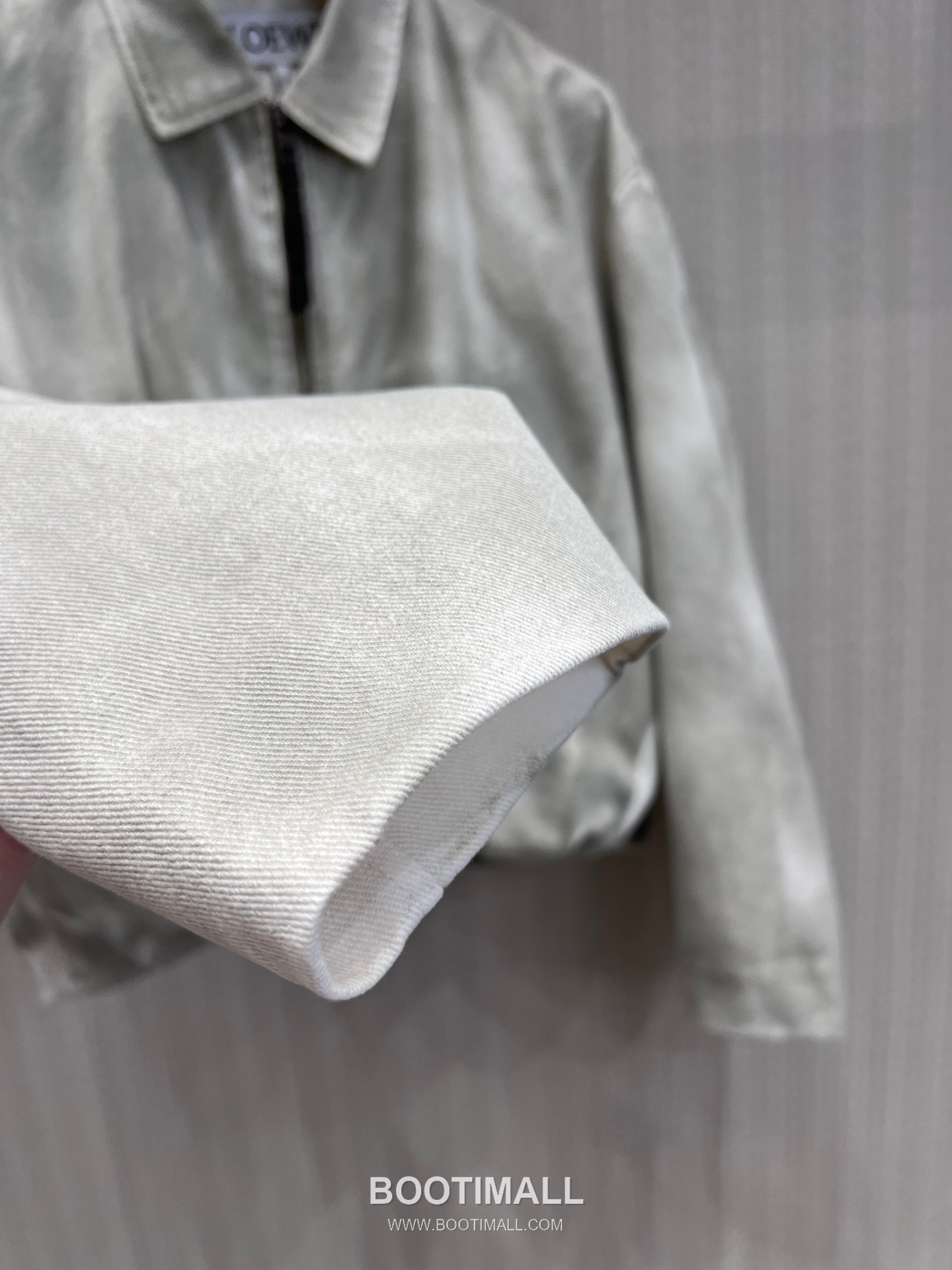 Loewe SS26 Cotton Tie-Dye Pleated Zip Jacket 로에베 SS26 코튼 타이다이 플리츠 집업 그레이 재킷 17