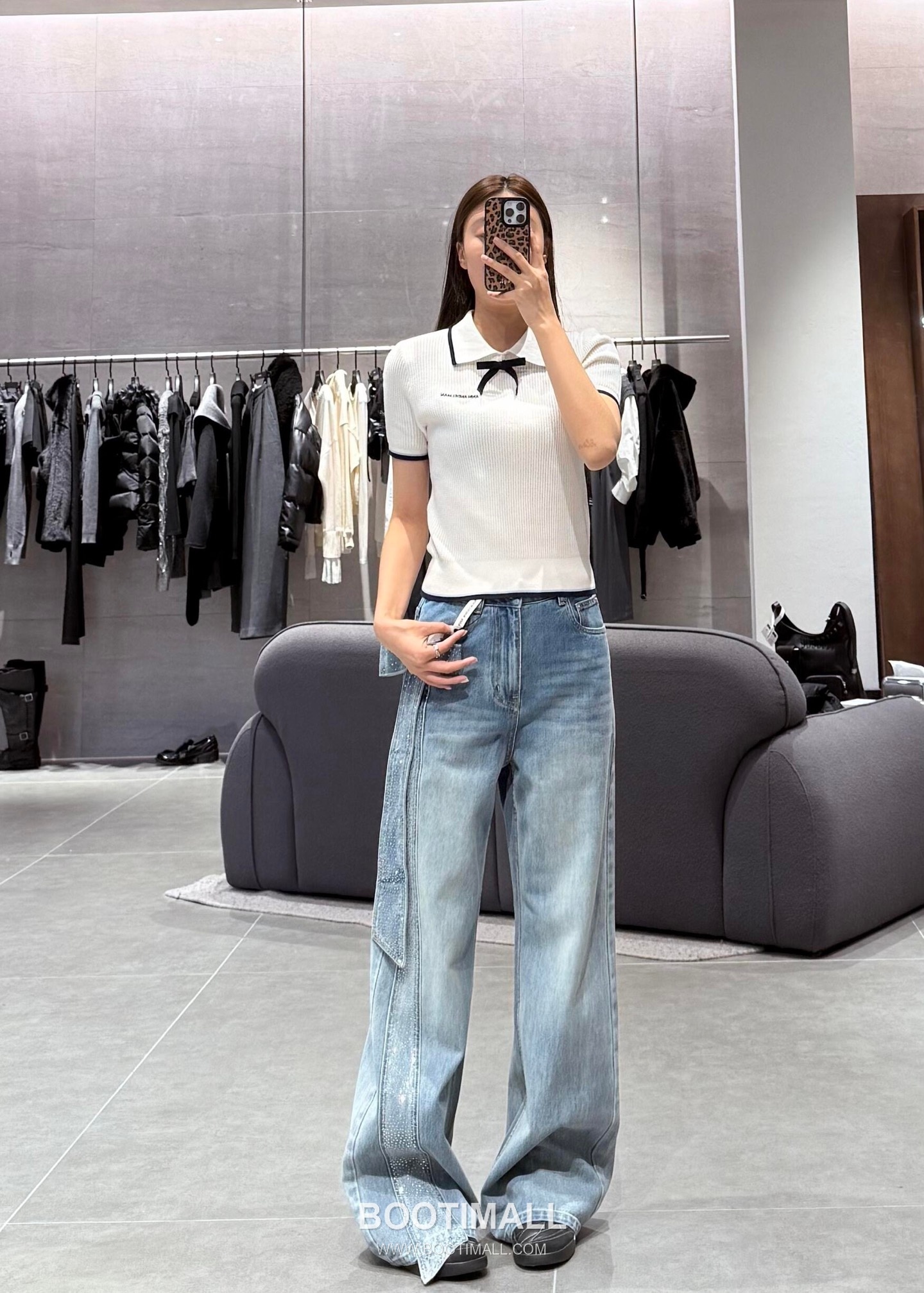 Ann Demeulemeester SS26 Cotton Bow Rhinestone Wide Denim Pants 앤드뮐미스터 SS26 코튼 리본 라인스톤 와이드 블루 팬츠 1