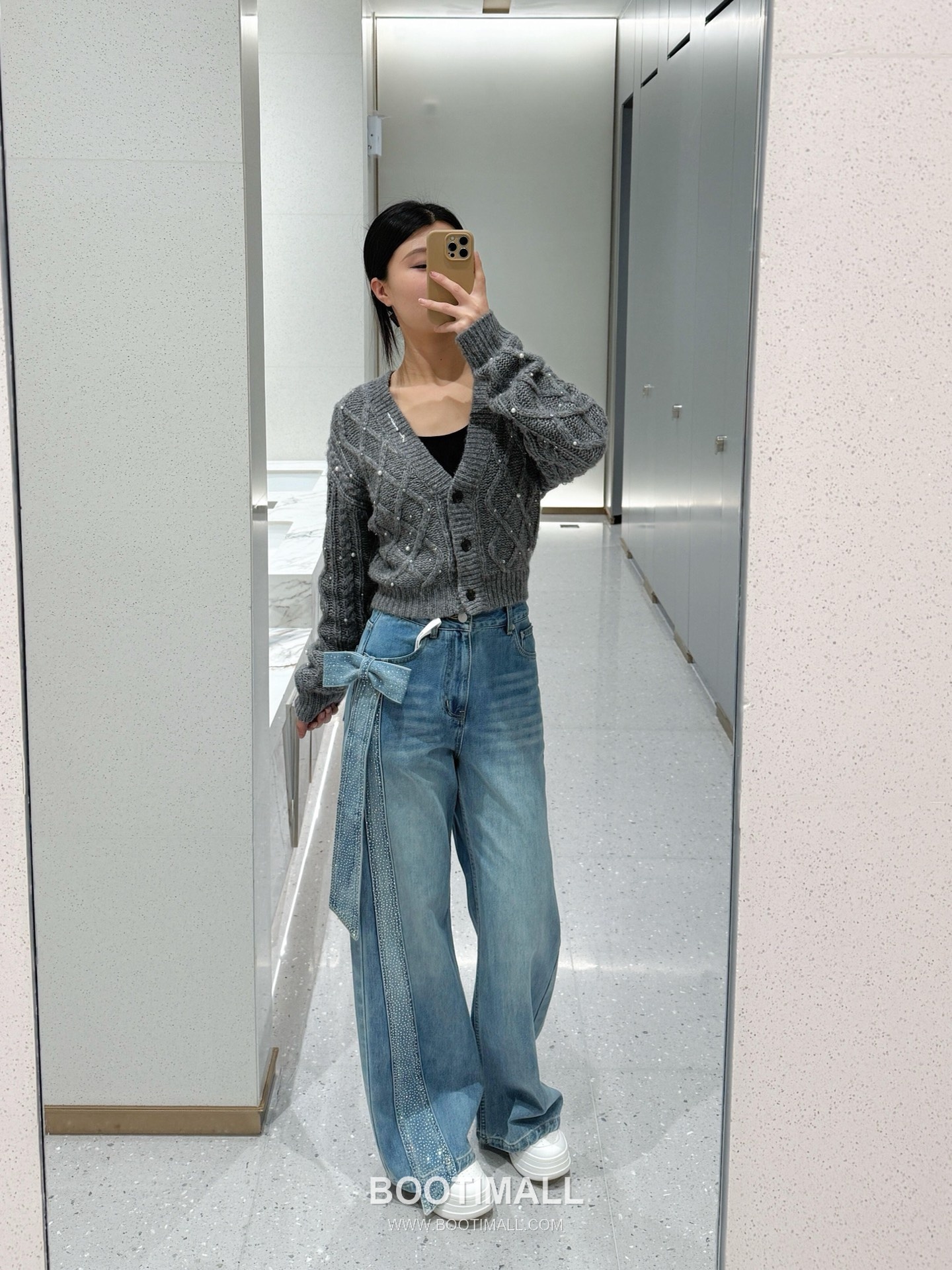 Ann Demeulemeester SS26 Cotton Bow Rhinestone Wide Denim Pants 앤드뮐미스터 SS26 코튼 리본 라인스톤 와이드 블루 팬츠 6