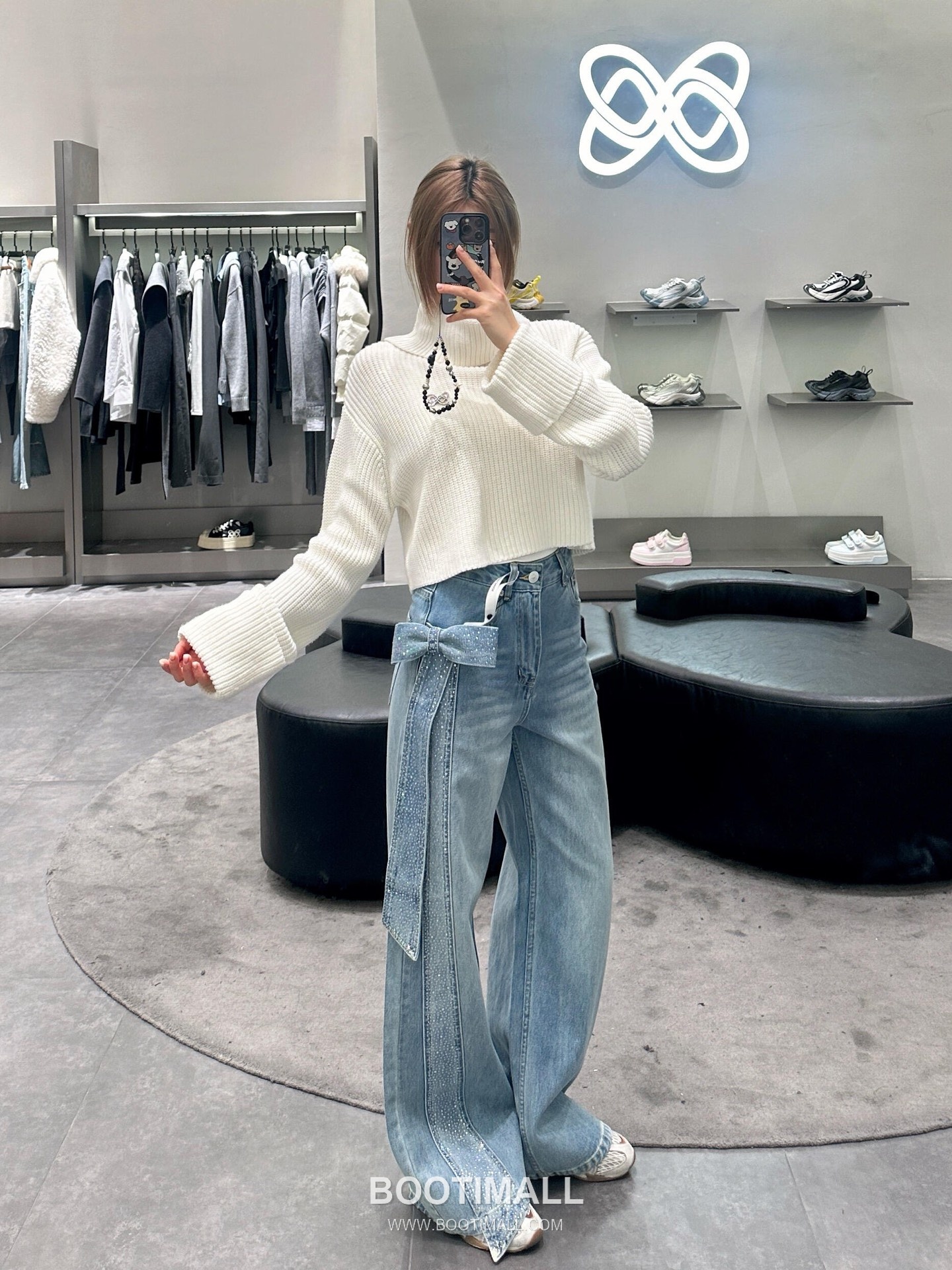 Ann Demeulemeester SS26 Cotton Bow Rhinestone Wide Denim Pants 앤드뮐미스터 SS26 코튼 리본 라인스톤 와이드 블루 팬츠 8