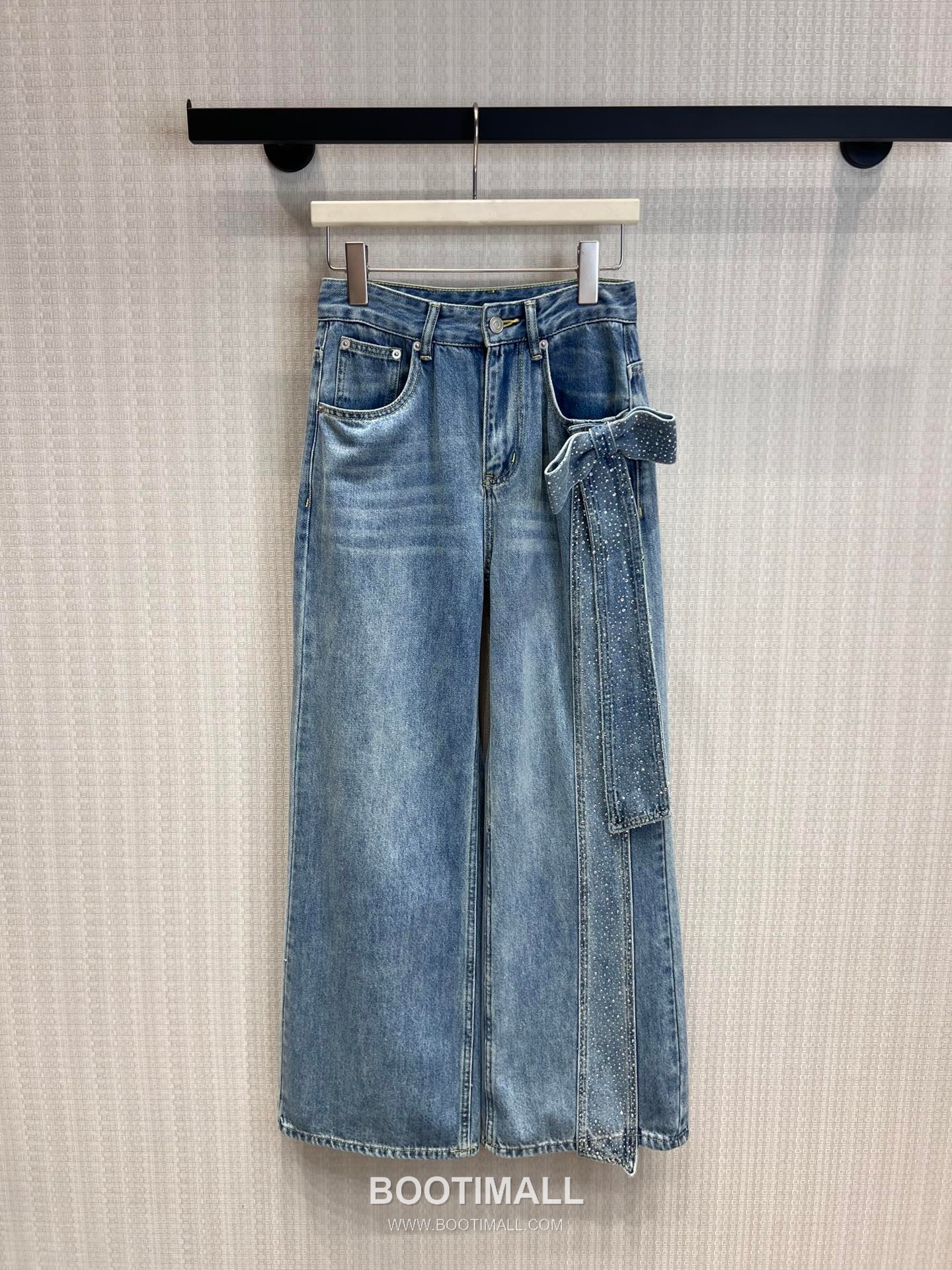 Ann Demeulemeester SS26 Cotton Bow Rhinestone Wide Denim Pants 앤드뮐미스터 SS26 코튼 리본 라인스톤 와이드 블루 팬츠 10