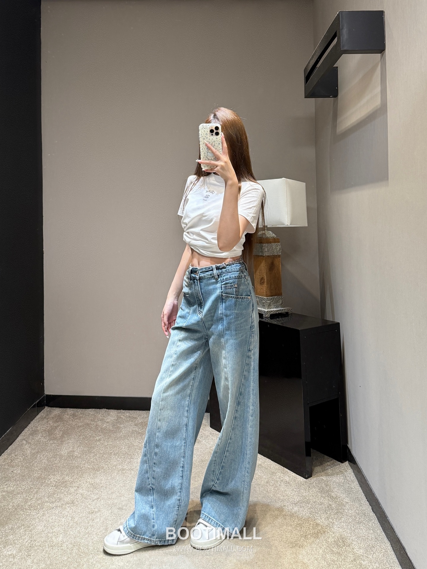 Maison Margiela SS26 Cotton Chain Detail Wide Denim Pants 메종마르지엘라 SS26 코튼 체인 디테일 와이드 블루 팬츠 5