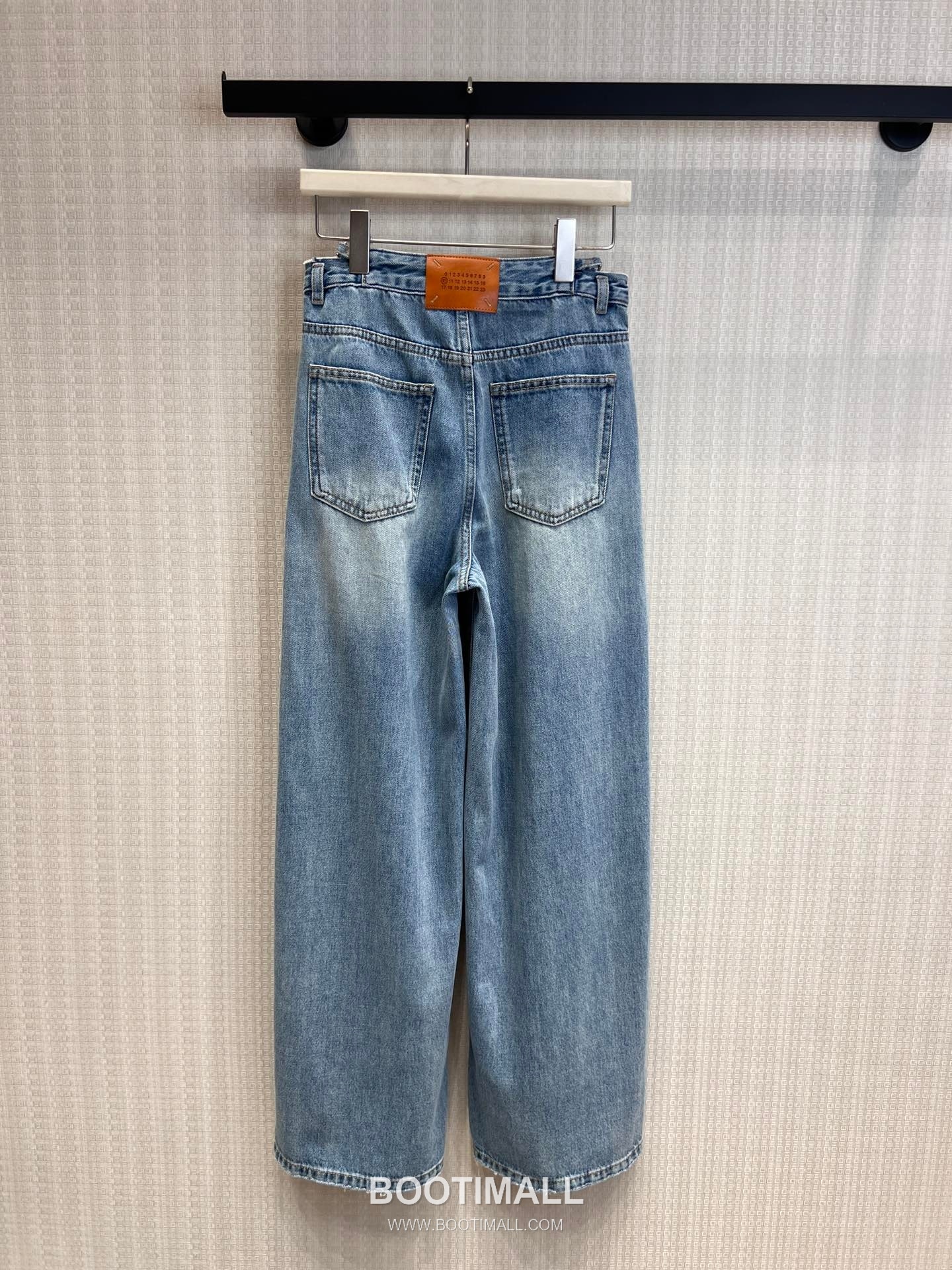 Maison Margiela SS26 Cotton Chain Detail Wide Denim Pants 메종마르지엘라 SS26 코튼 체인 디테일 와이드 블루 팬츠 11