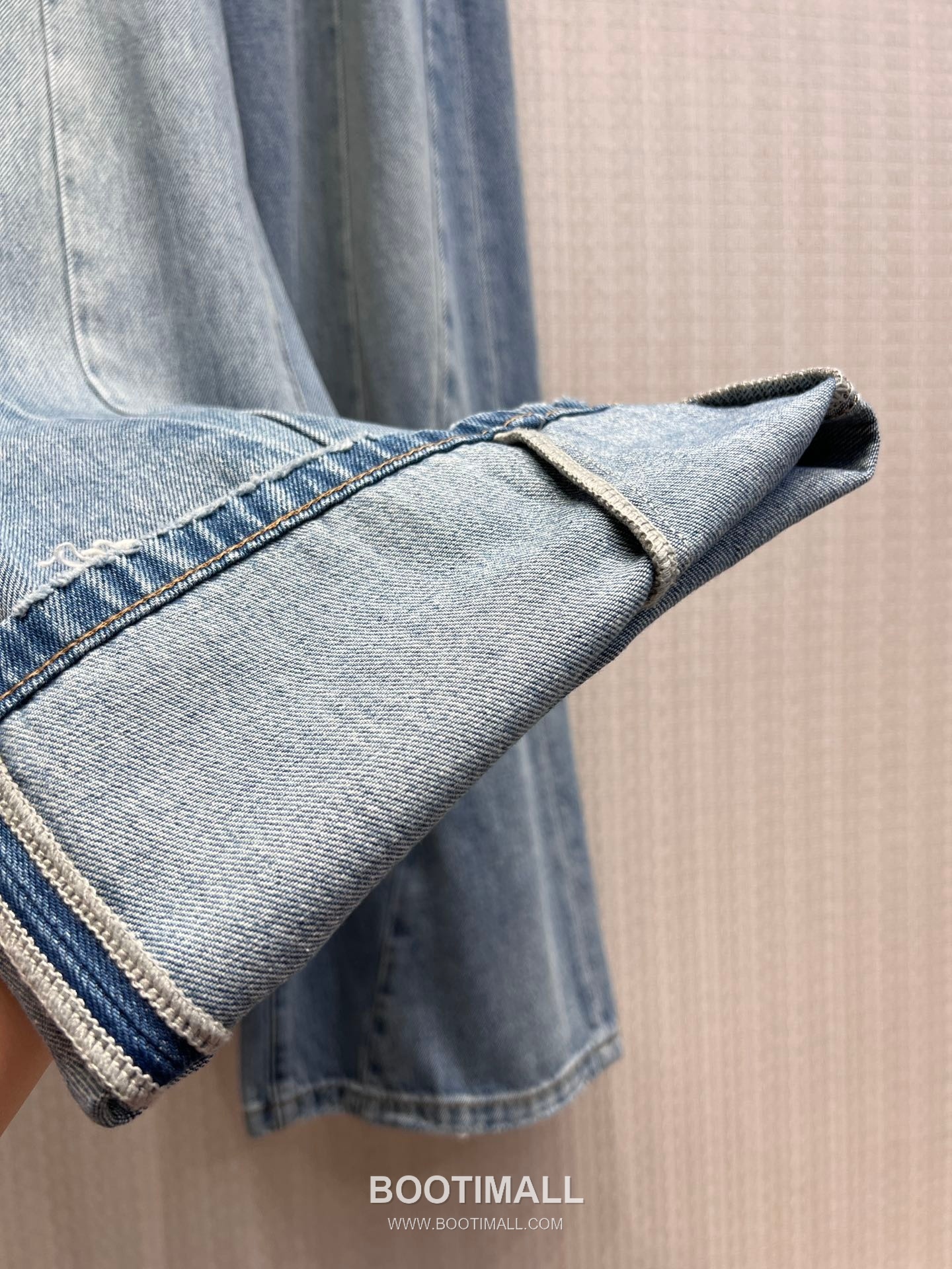 Maison Margiela SS26 Cotton Chain Detail Wide Denim Pants 메종마르지엘라 SS26 코튼 체인 디테일 와이드 블루 팬츠 17