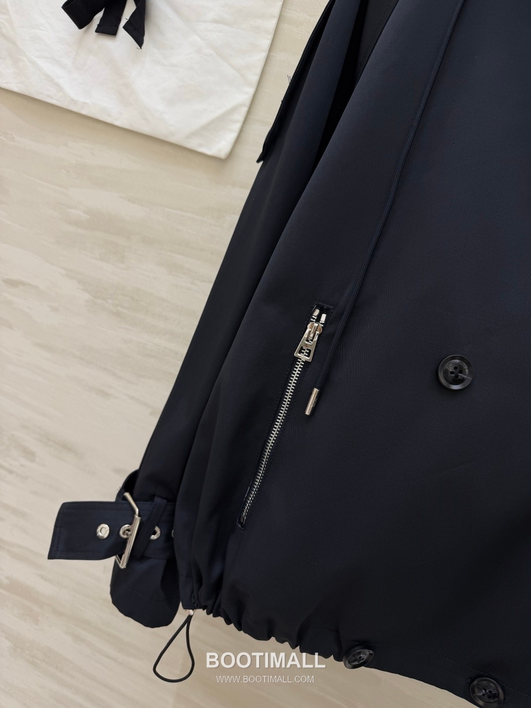 Dior SS26 Nylon Hooded Windbreaker Zip Jacket 디올 SS26 나일론 후드 집업 블랙 재킷 2