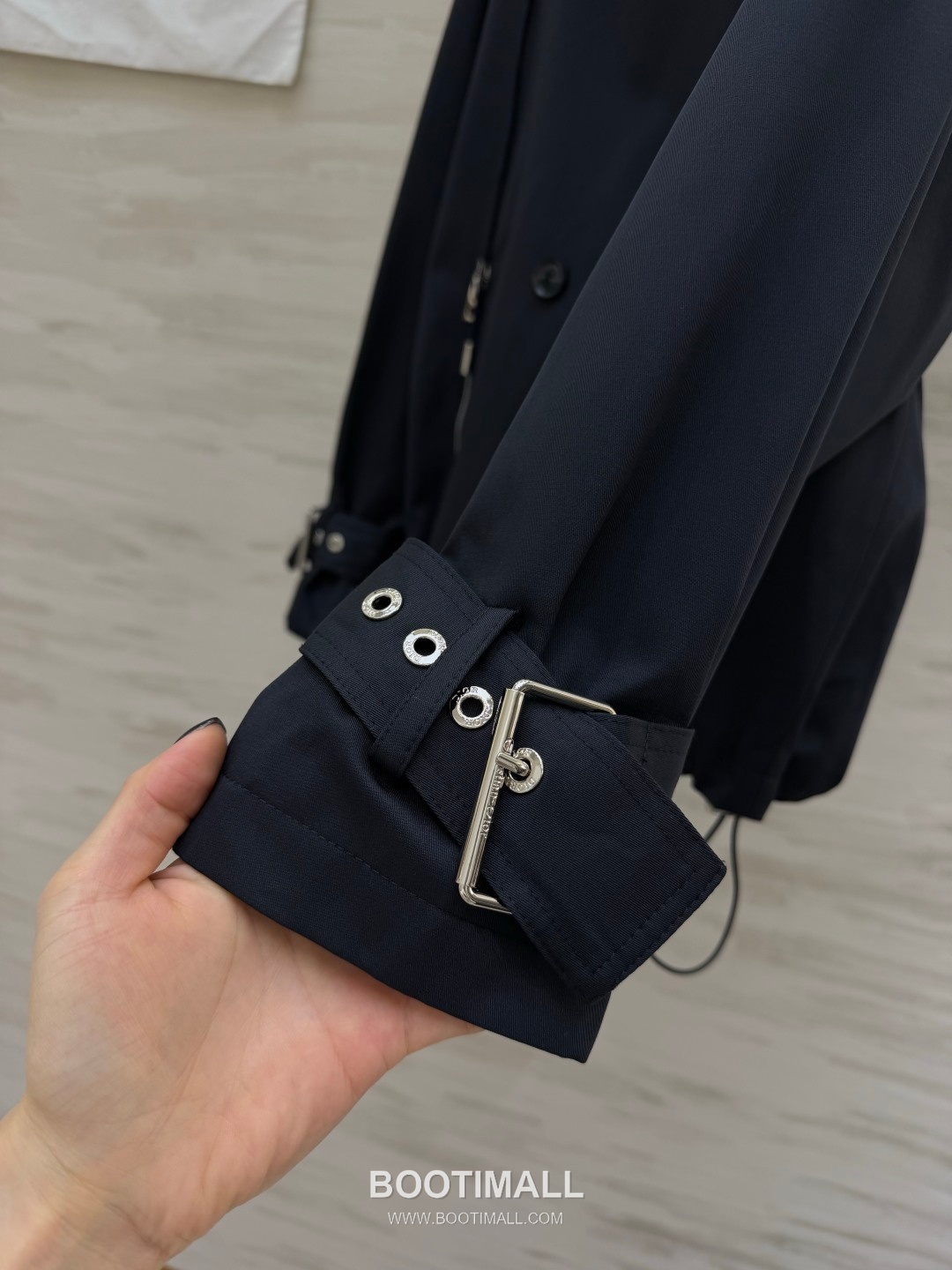 Dior SS26 Nylon Hooded Windbreaker Zip Jacket 디올 SS26 나일론 후드 집업 블랙 재킷 4