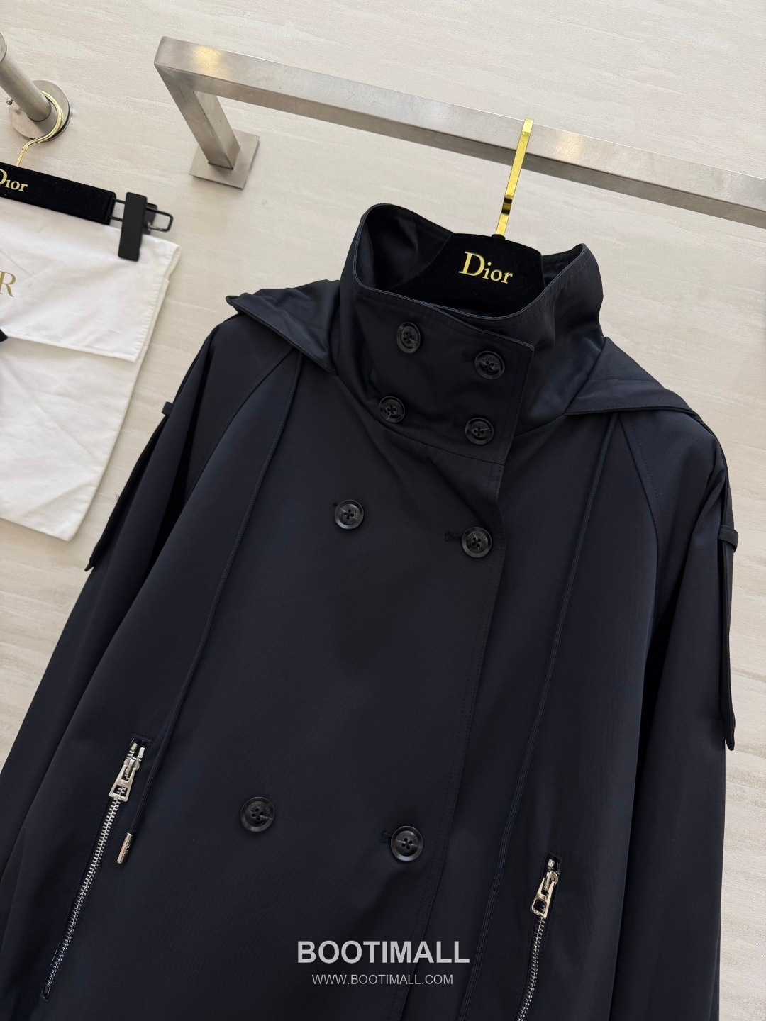 Dior SS26 Nylon Hooded Windbreaker Zip Jacket 디올 SS26 나일론 후드 집업 블랙 재킷 5