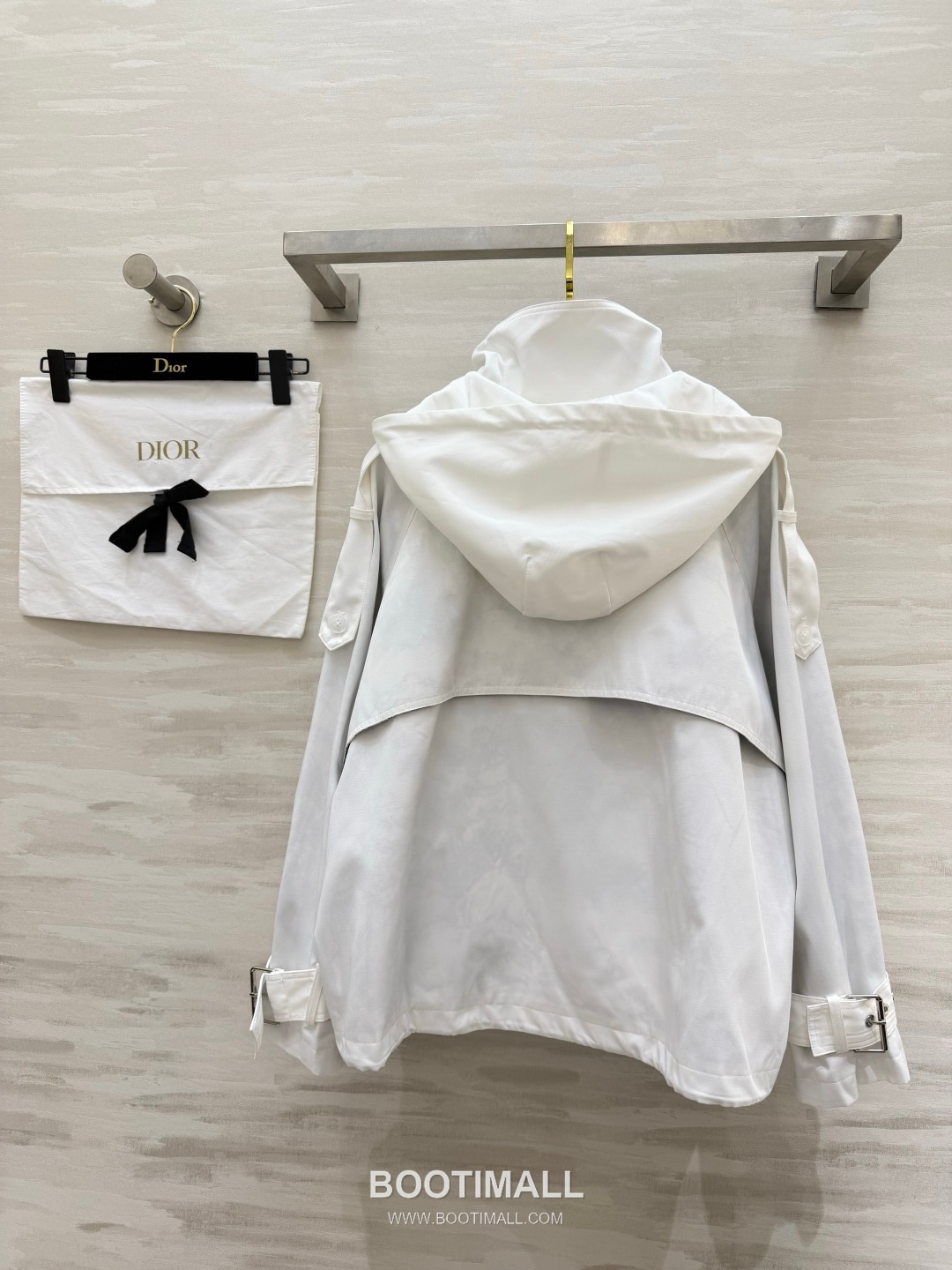 Dior SS26 Nylon Hooded Windbreaker Zip Jacket 디올 SS26 나일론 후드 집업 블랙 재킷 5