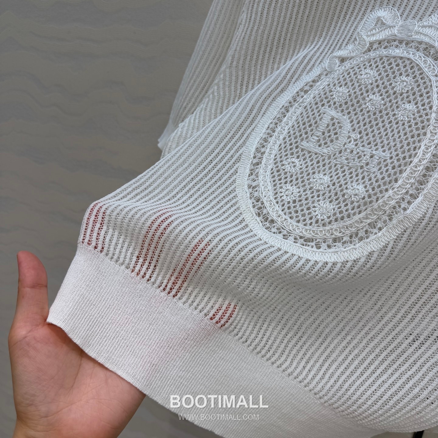 Dior SS26 Cotton Lace Embroidered Short Sleeve Blouse 디올 SS26 코튼 레이스 자수 반팔 화이트 블라우스 13